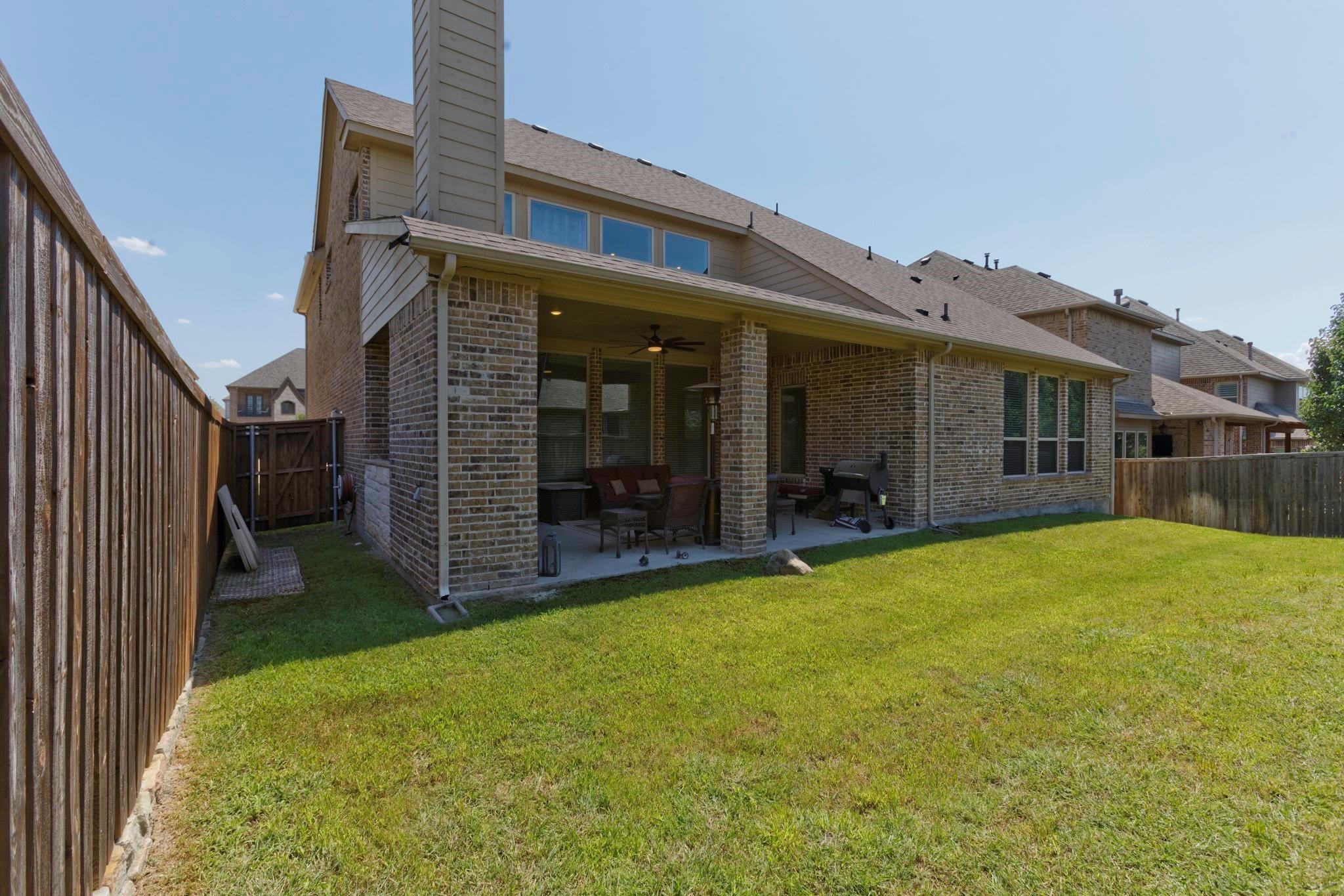 main property photo 36