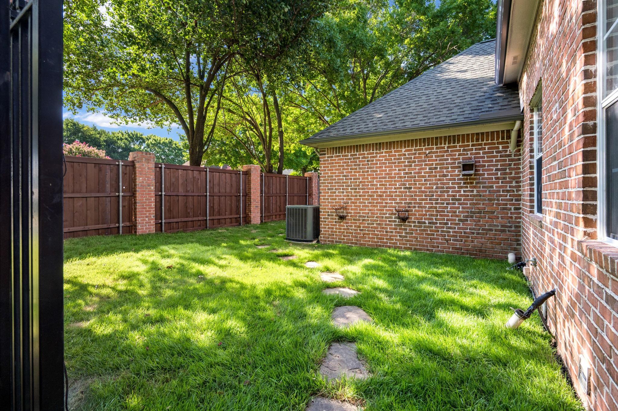 main property photo 3