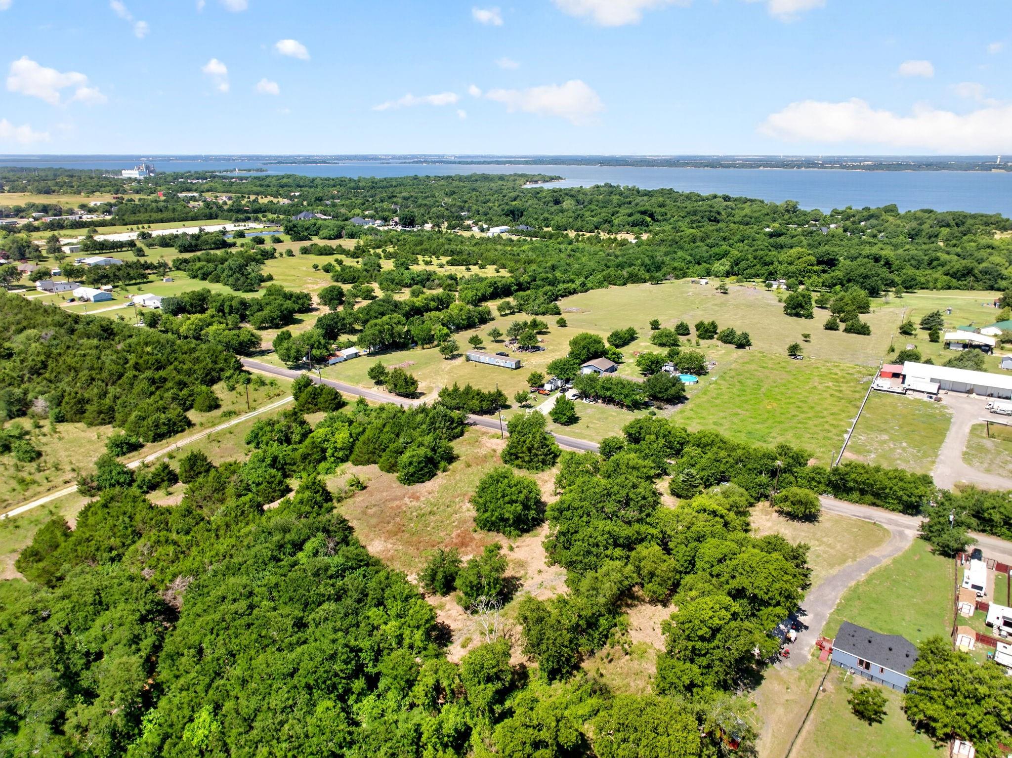 main property photo 10