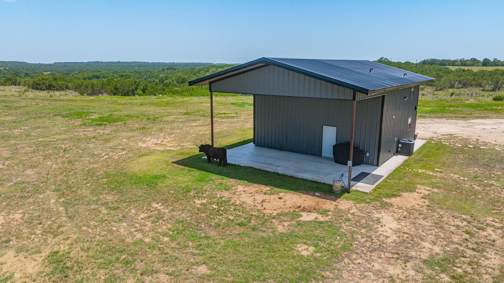main property photo 15