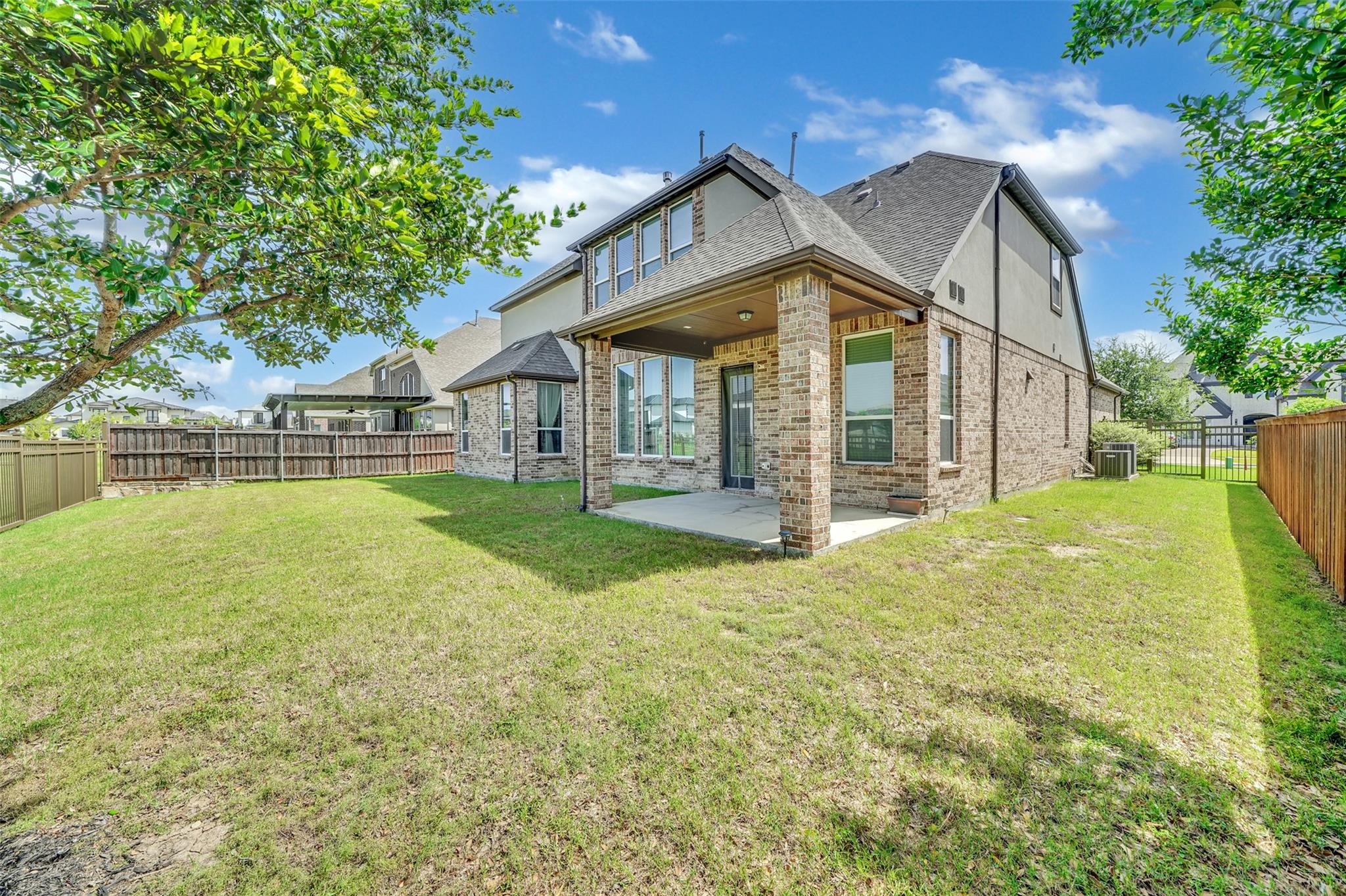 main property photo 39
