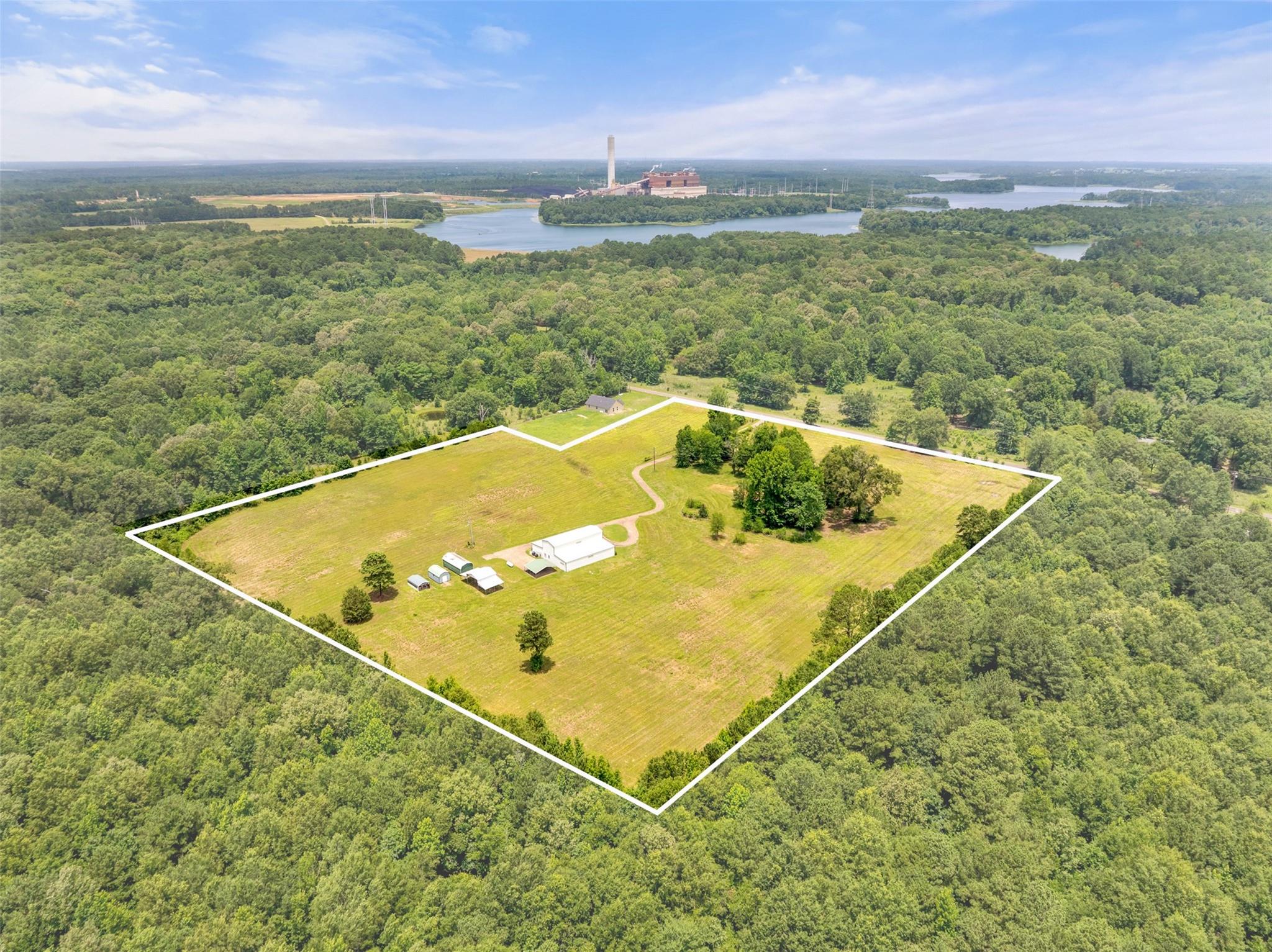 main property photo 37
