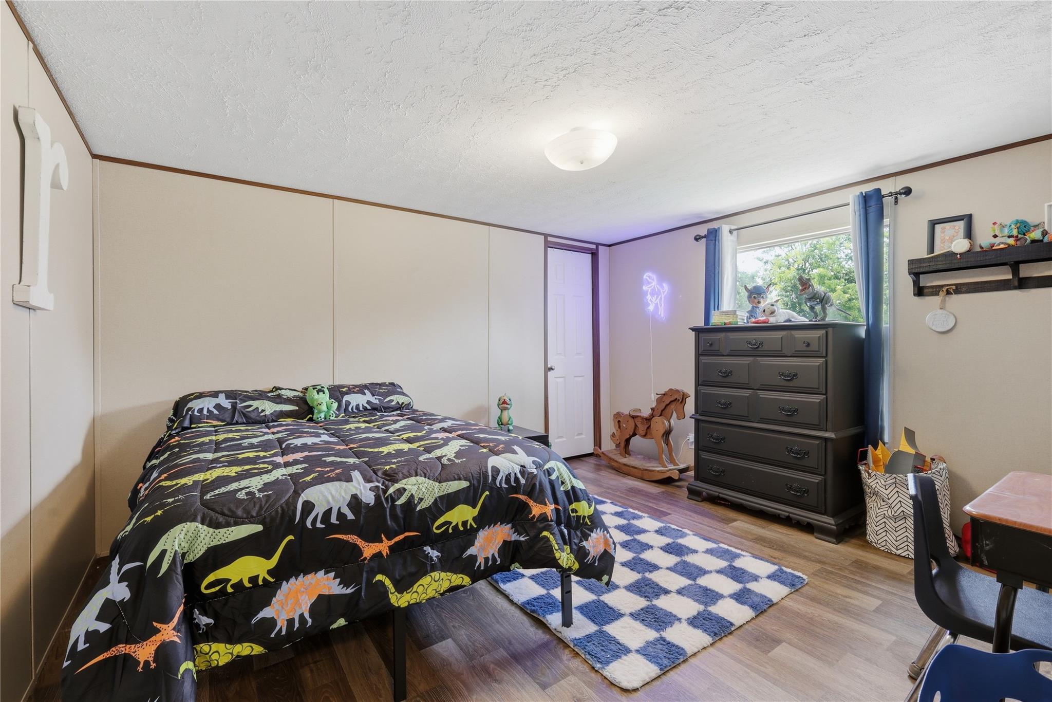 main property photo 15