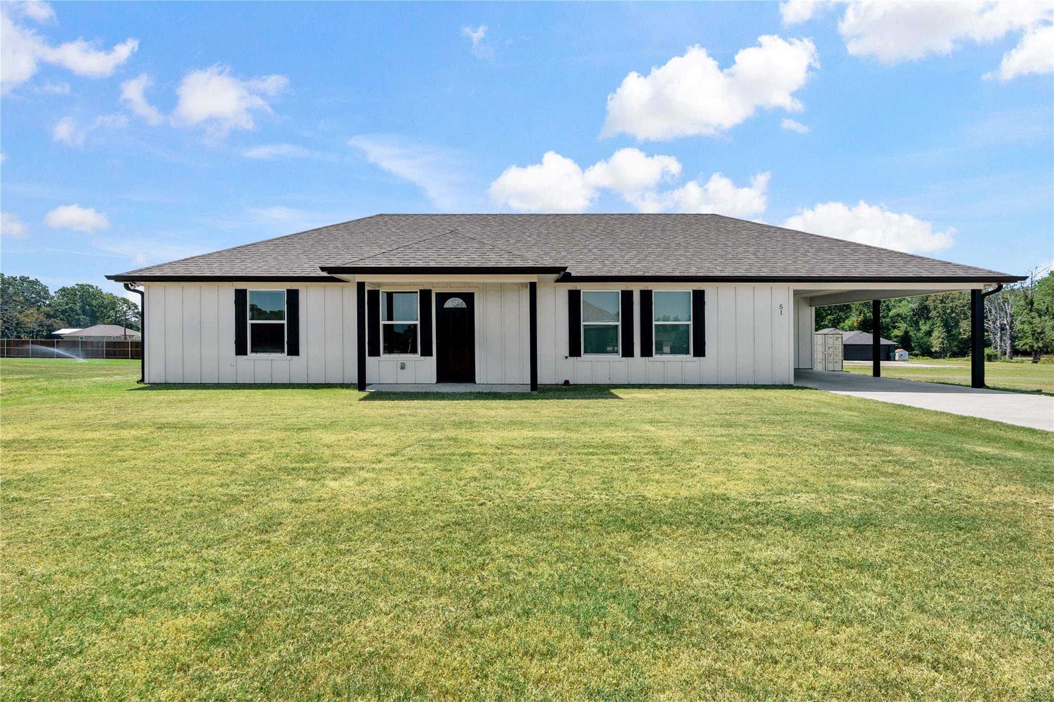 main property photo 0