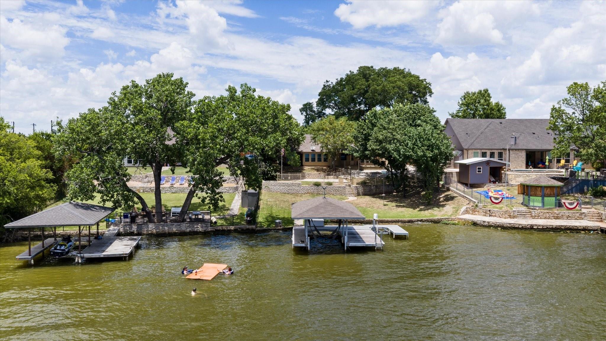 main property photo 36