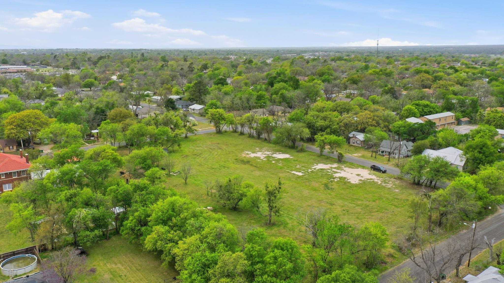 main property photo 12