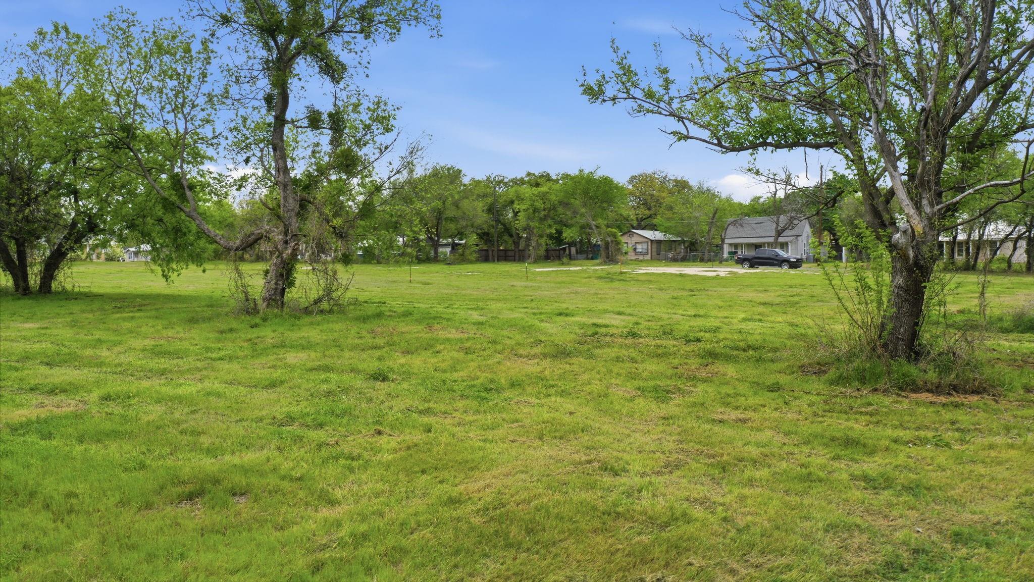 main property photo 6
