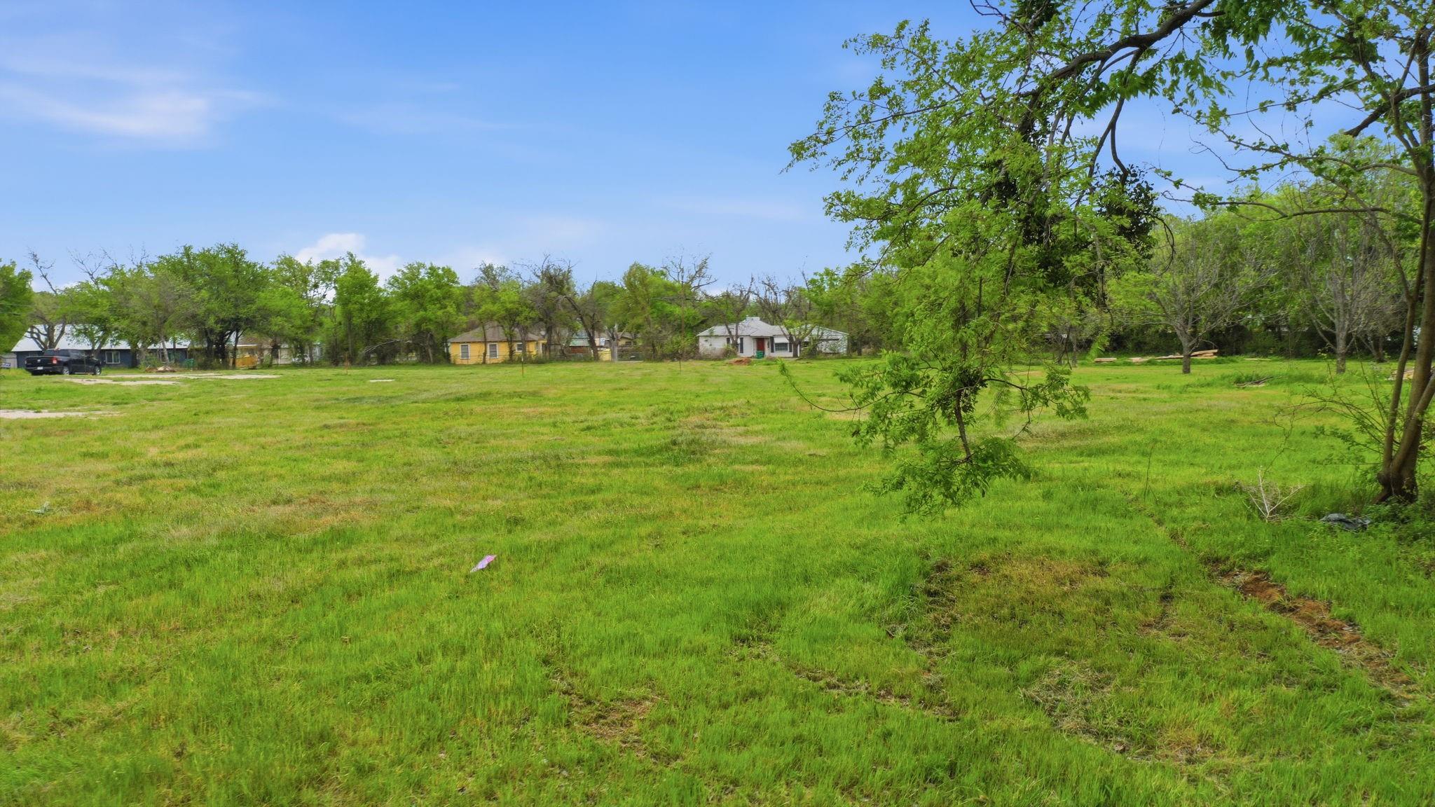 main property photo 7