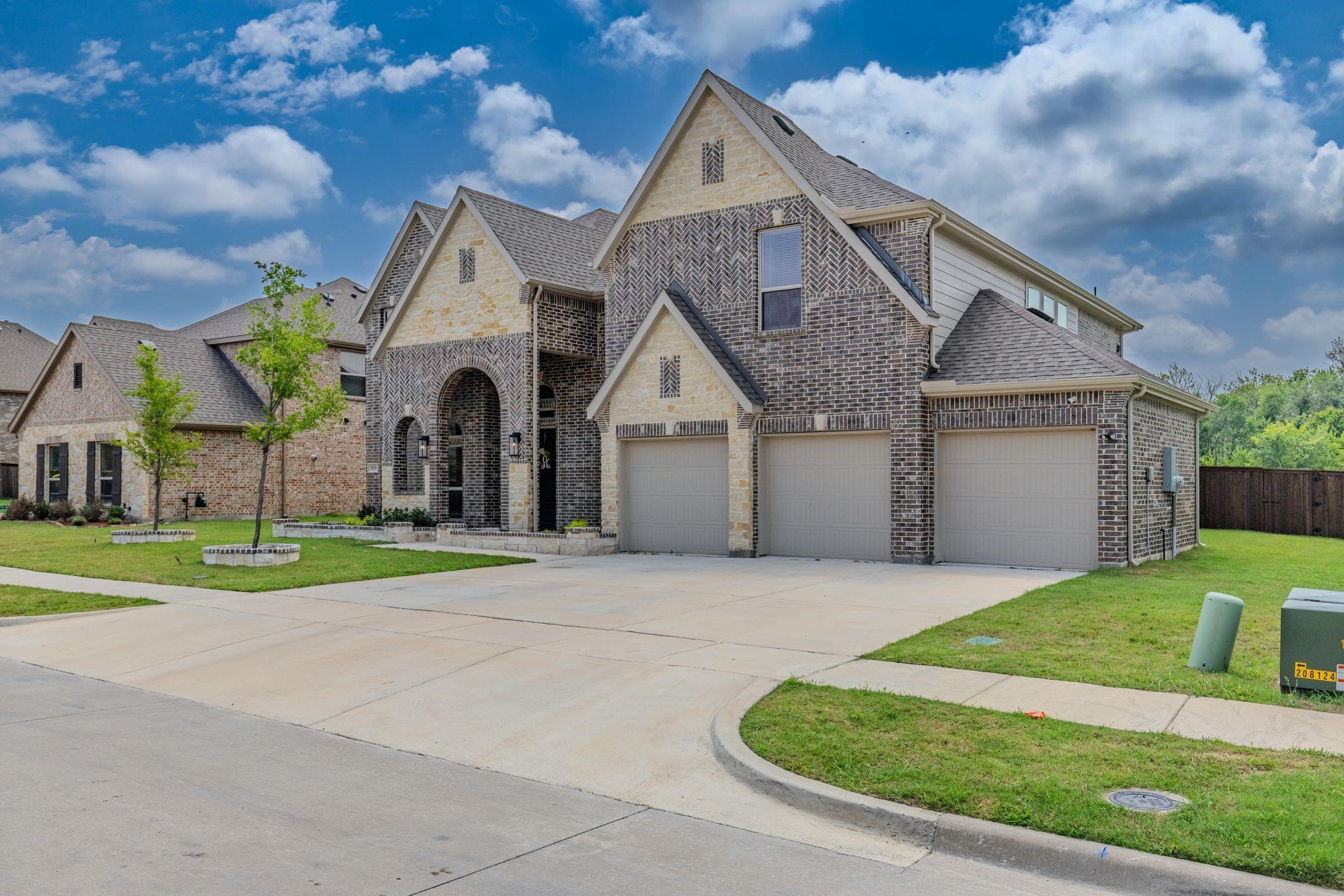 main property photo 5