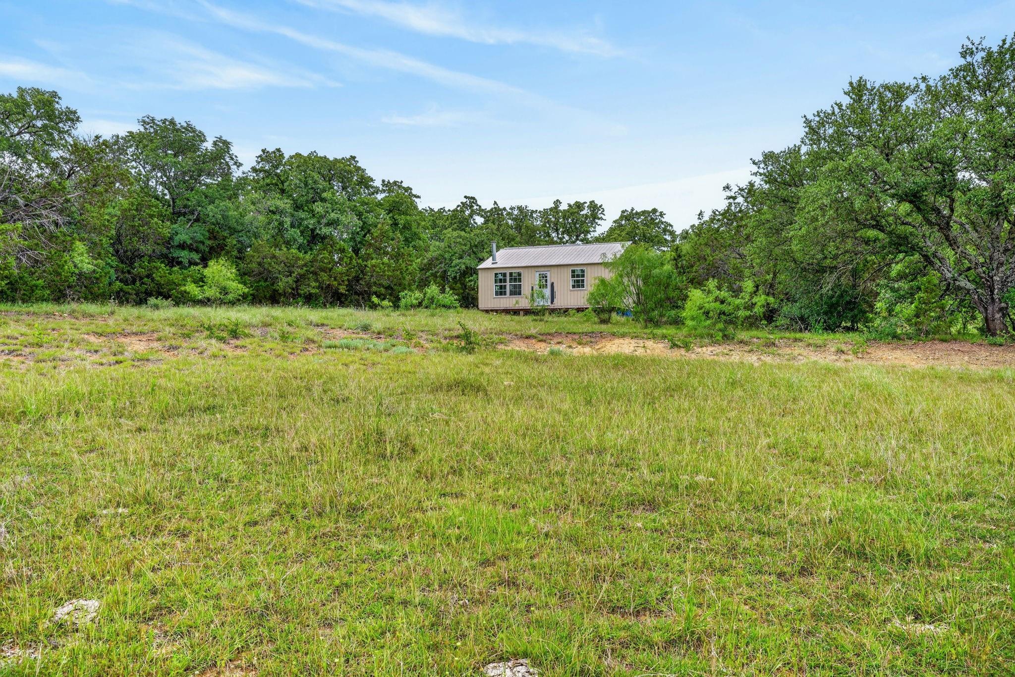 main property photo 16