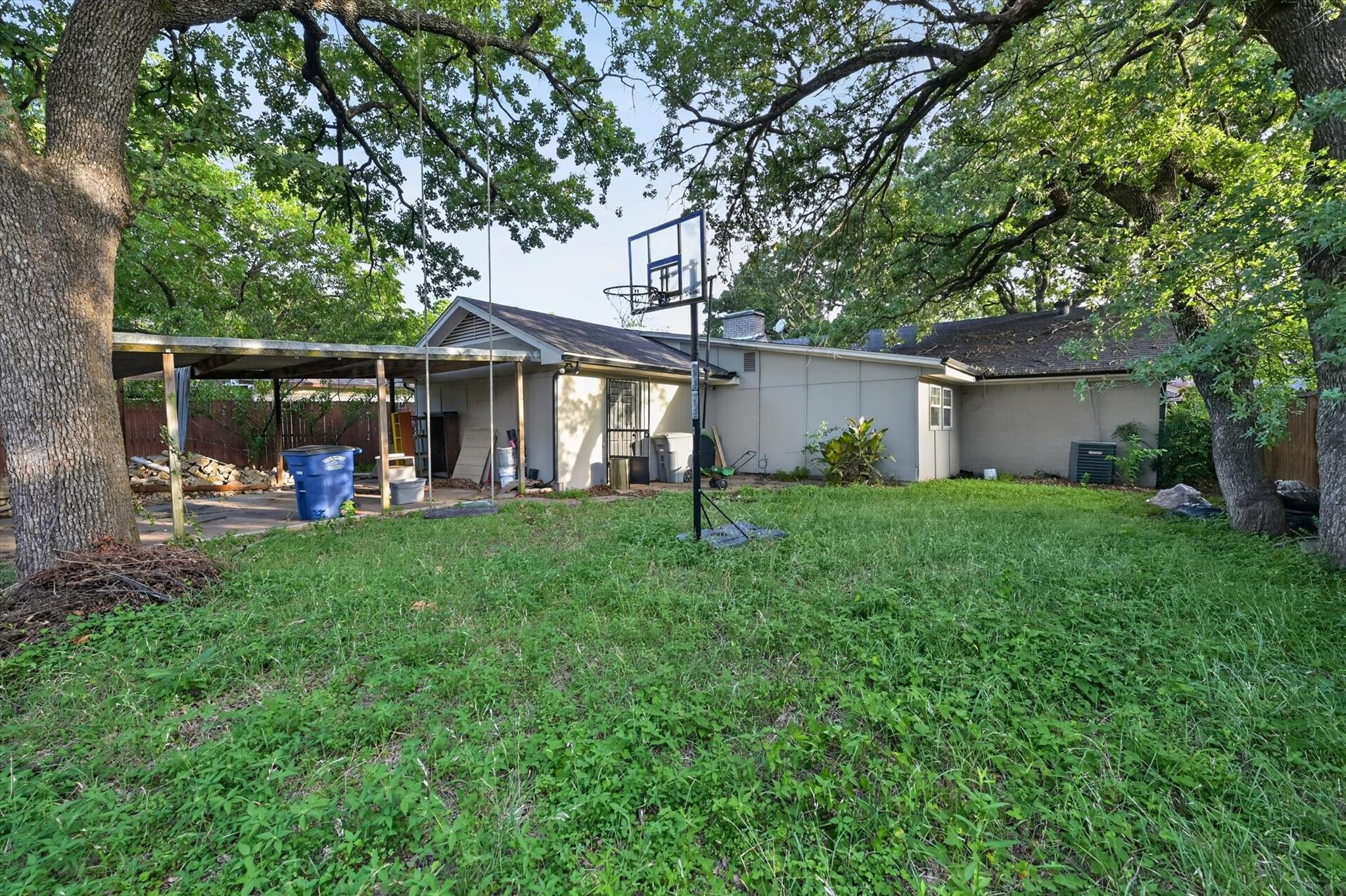 main property photo 17