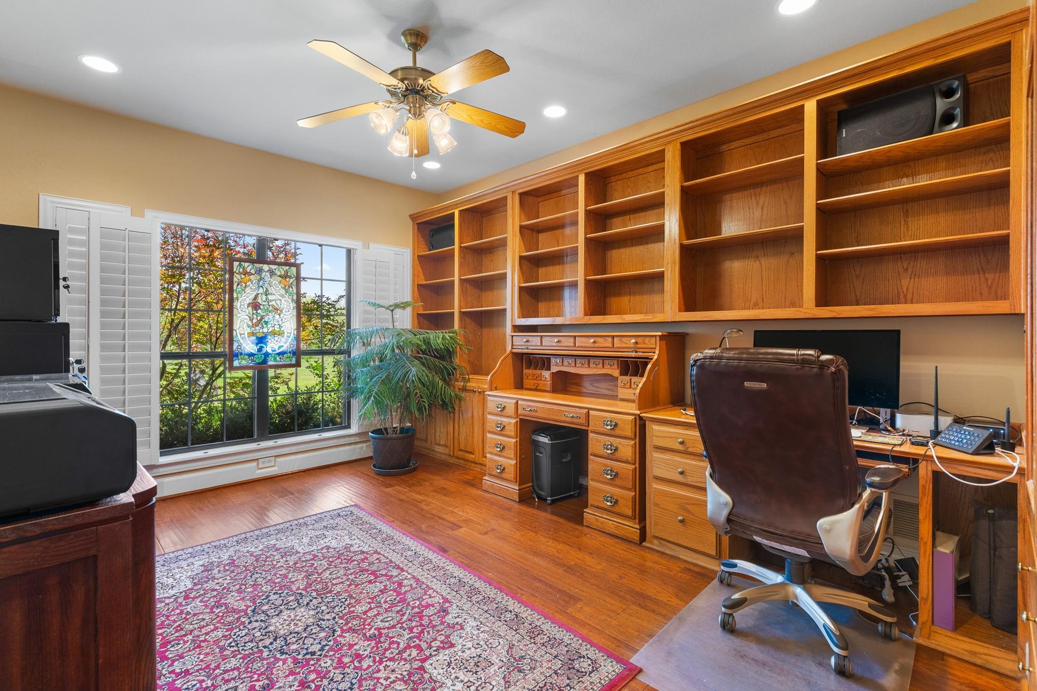 main property photo 35
