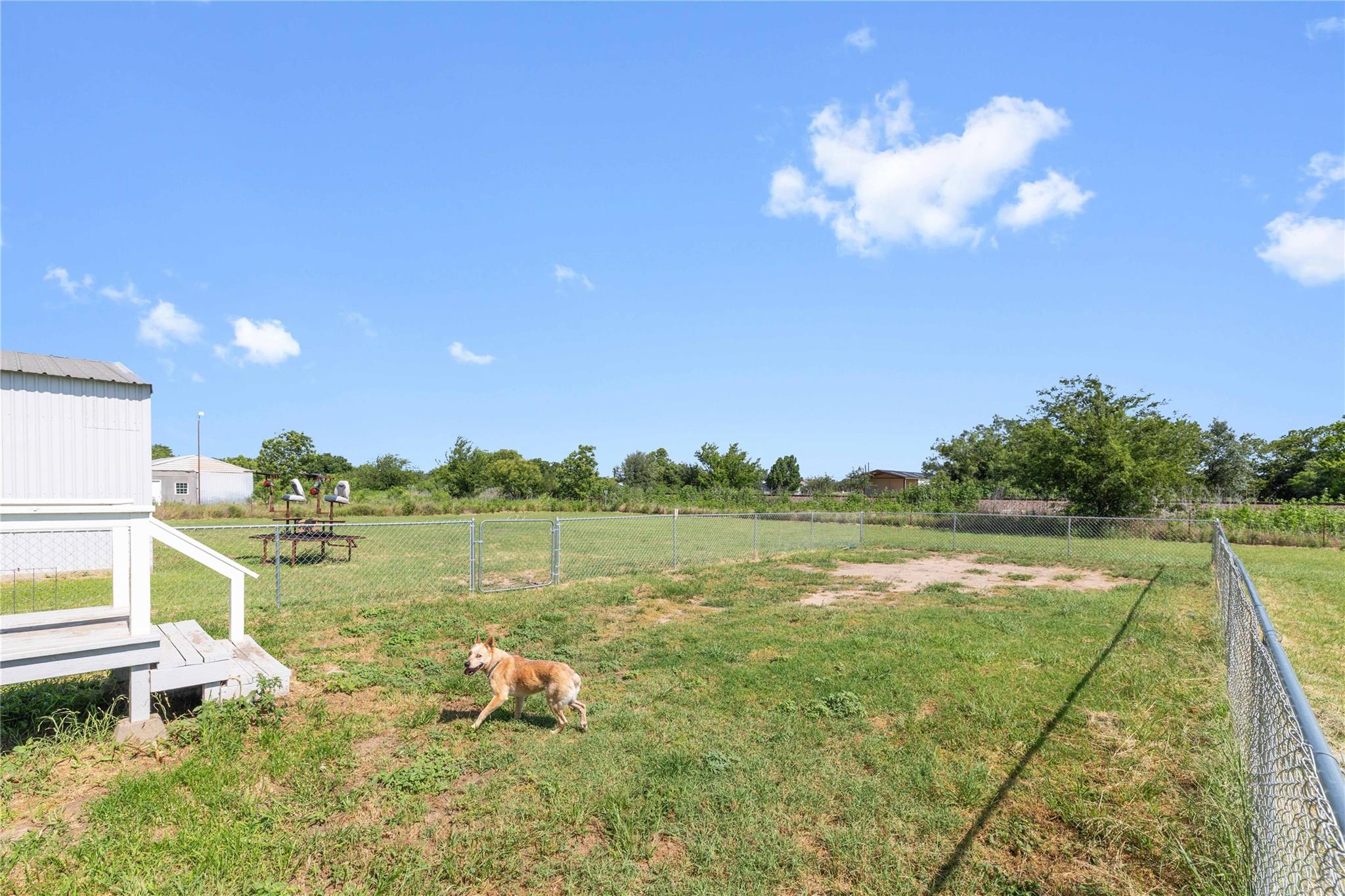 main property photo 21