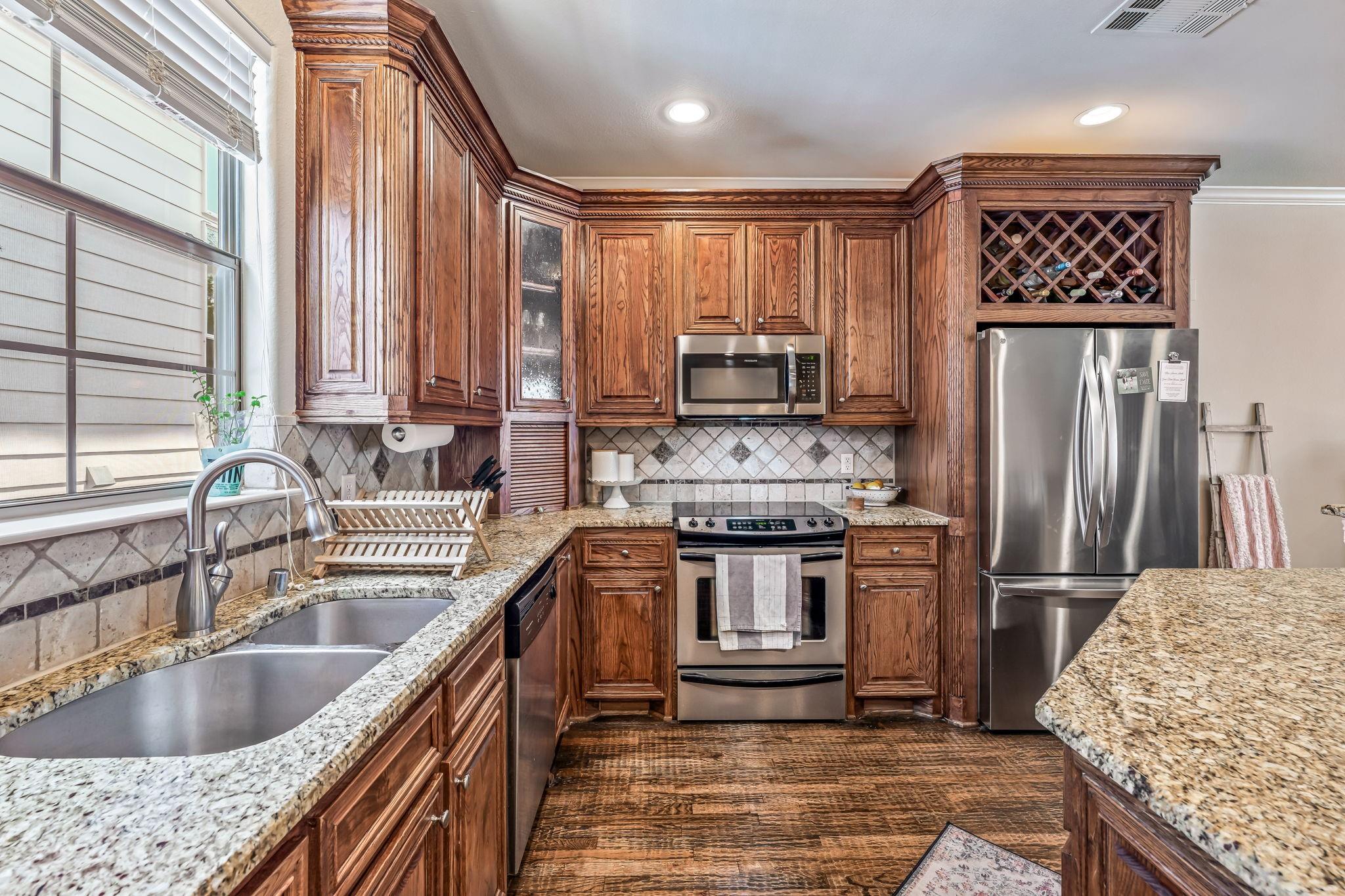 main property photo 7