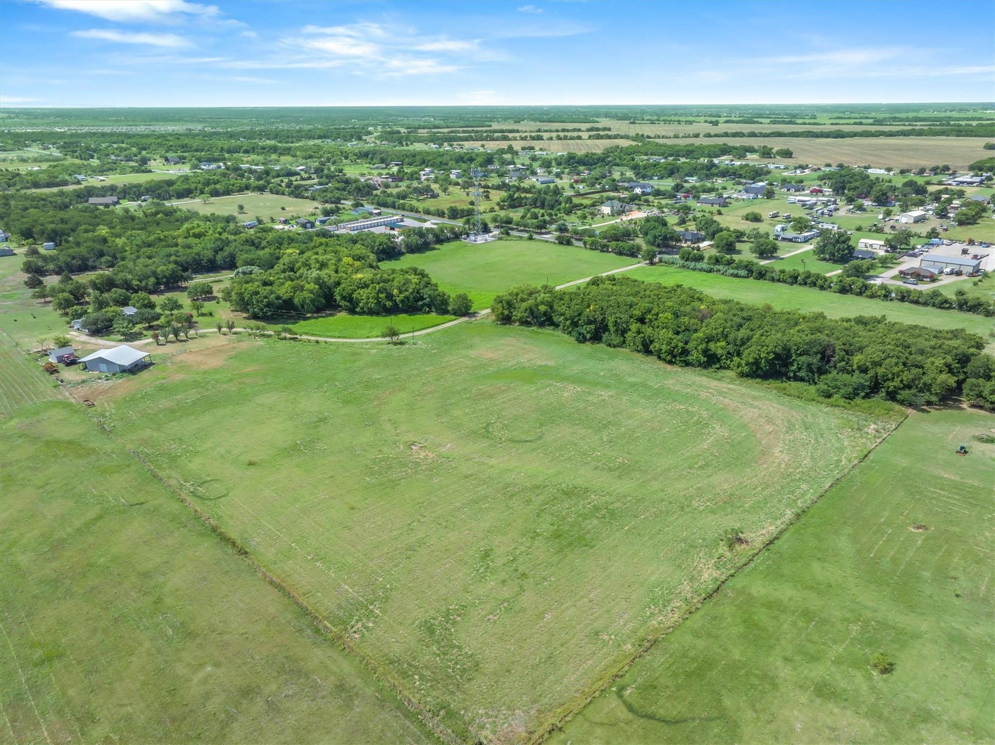 main property photo 9