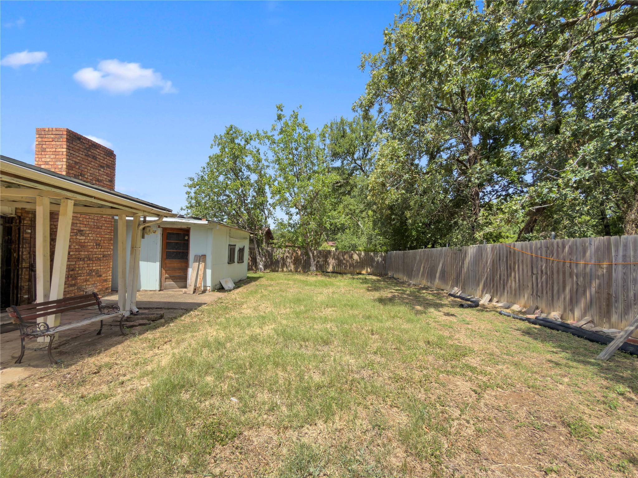 main property photo 27
