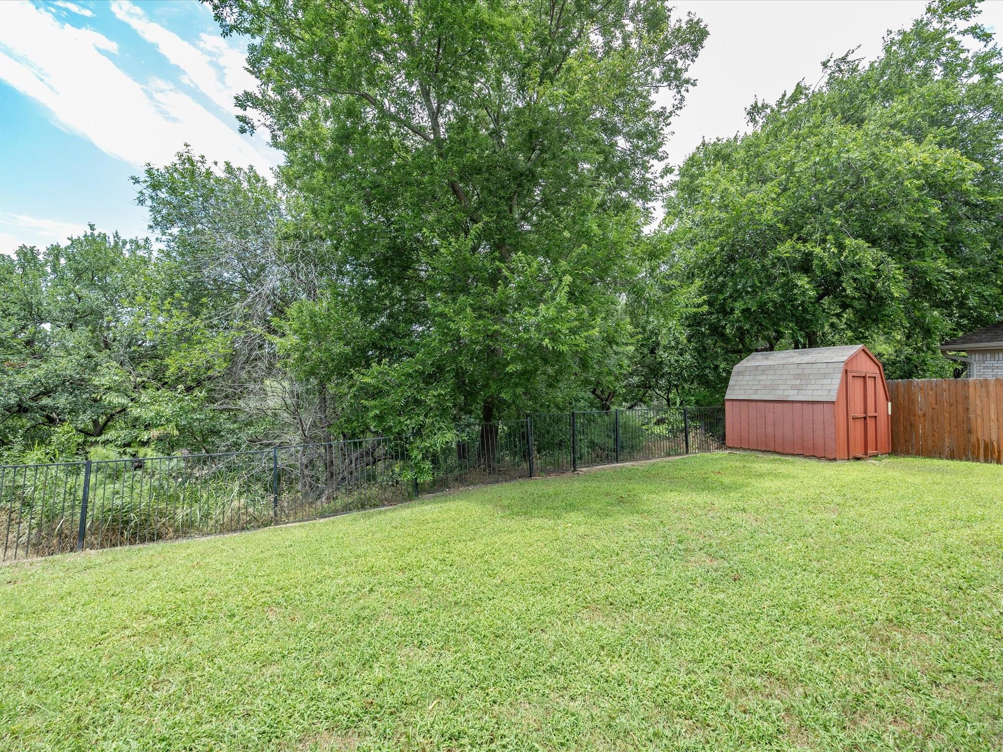 main property photo 37