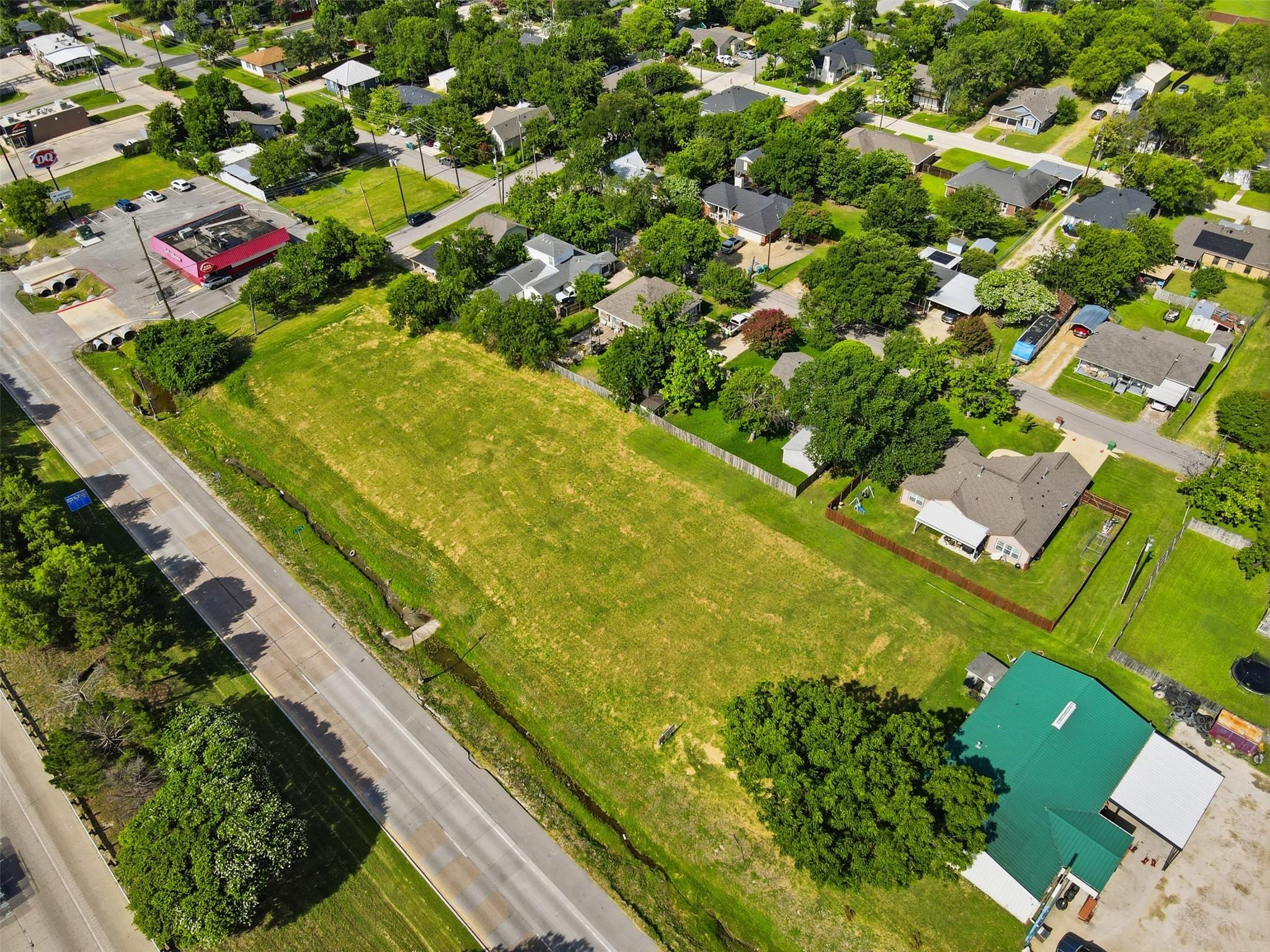 main property photo 31