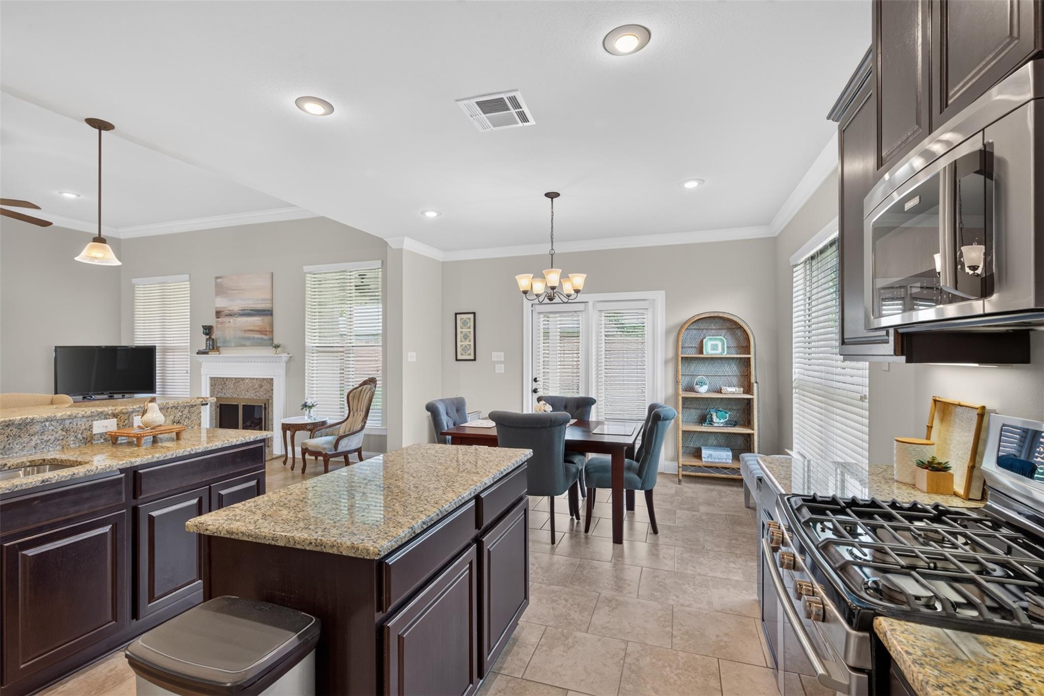property viewer photo 12