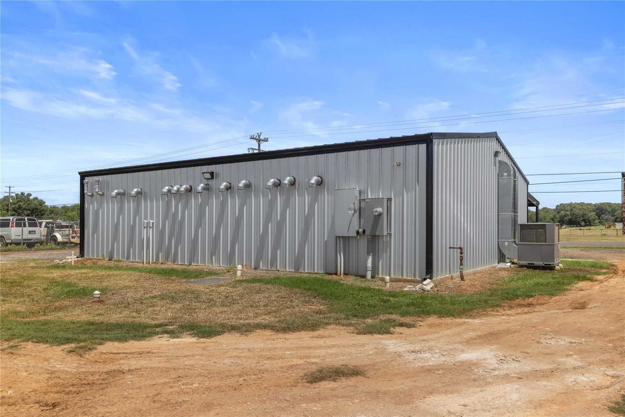 main property photo 8