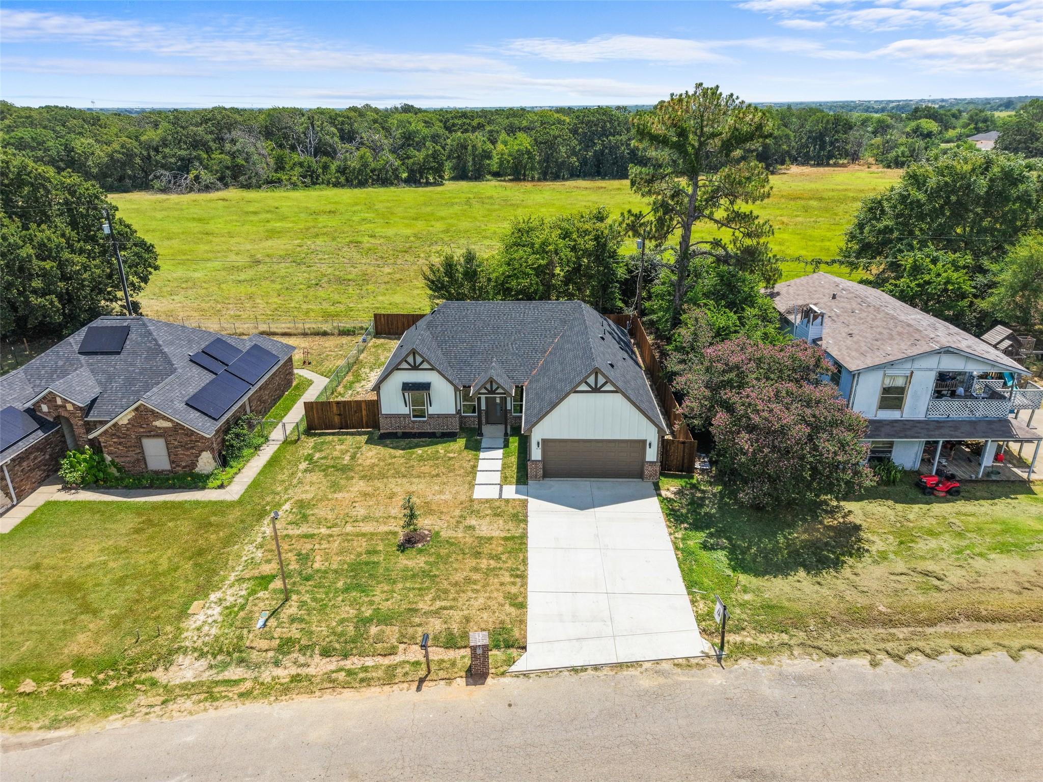 main property photo 35