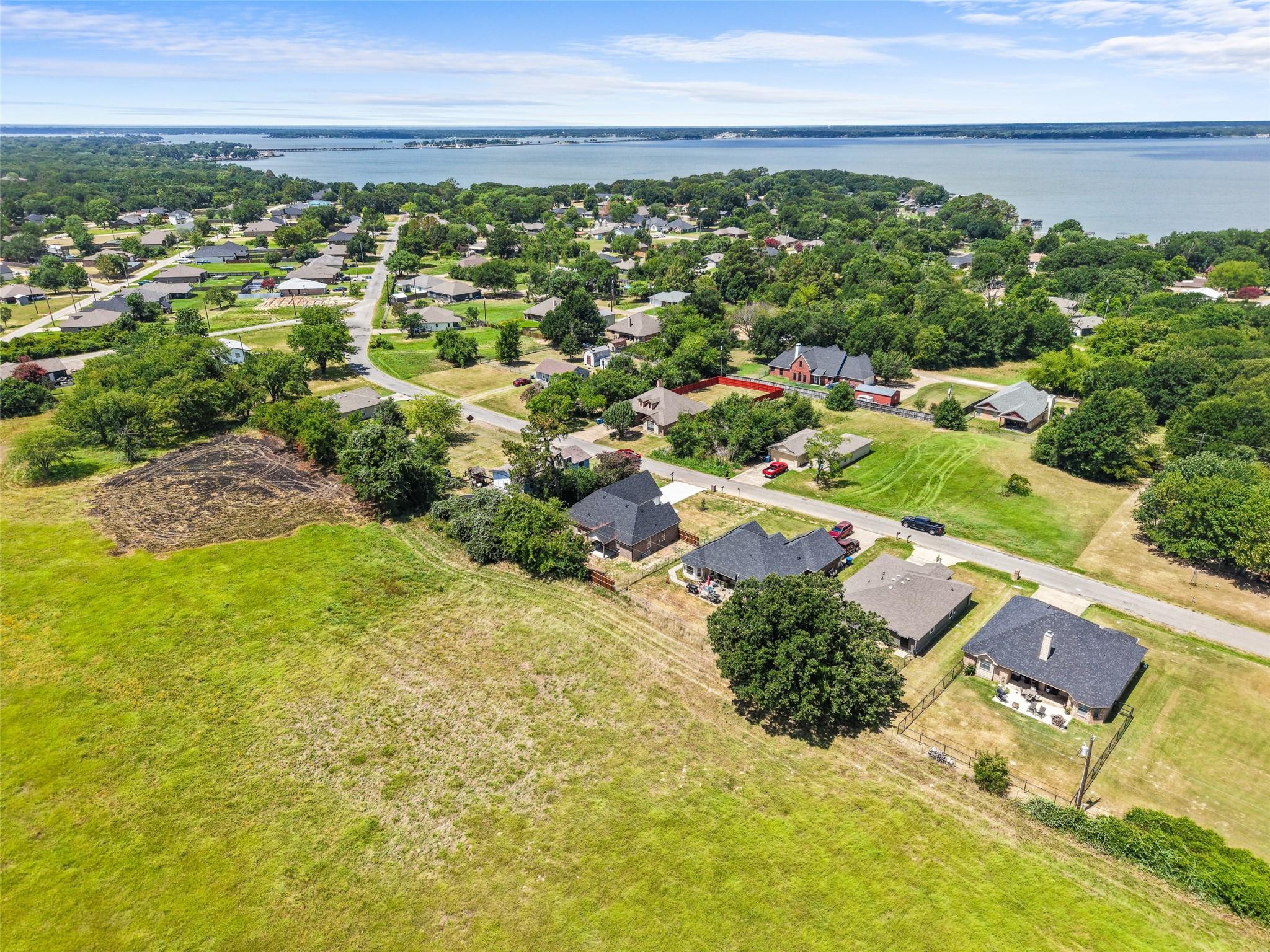 main property photo 38