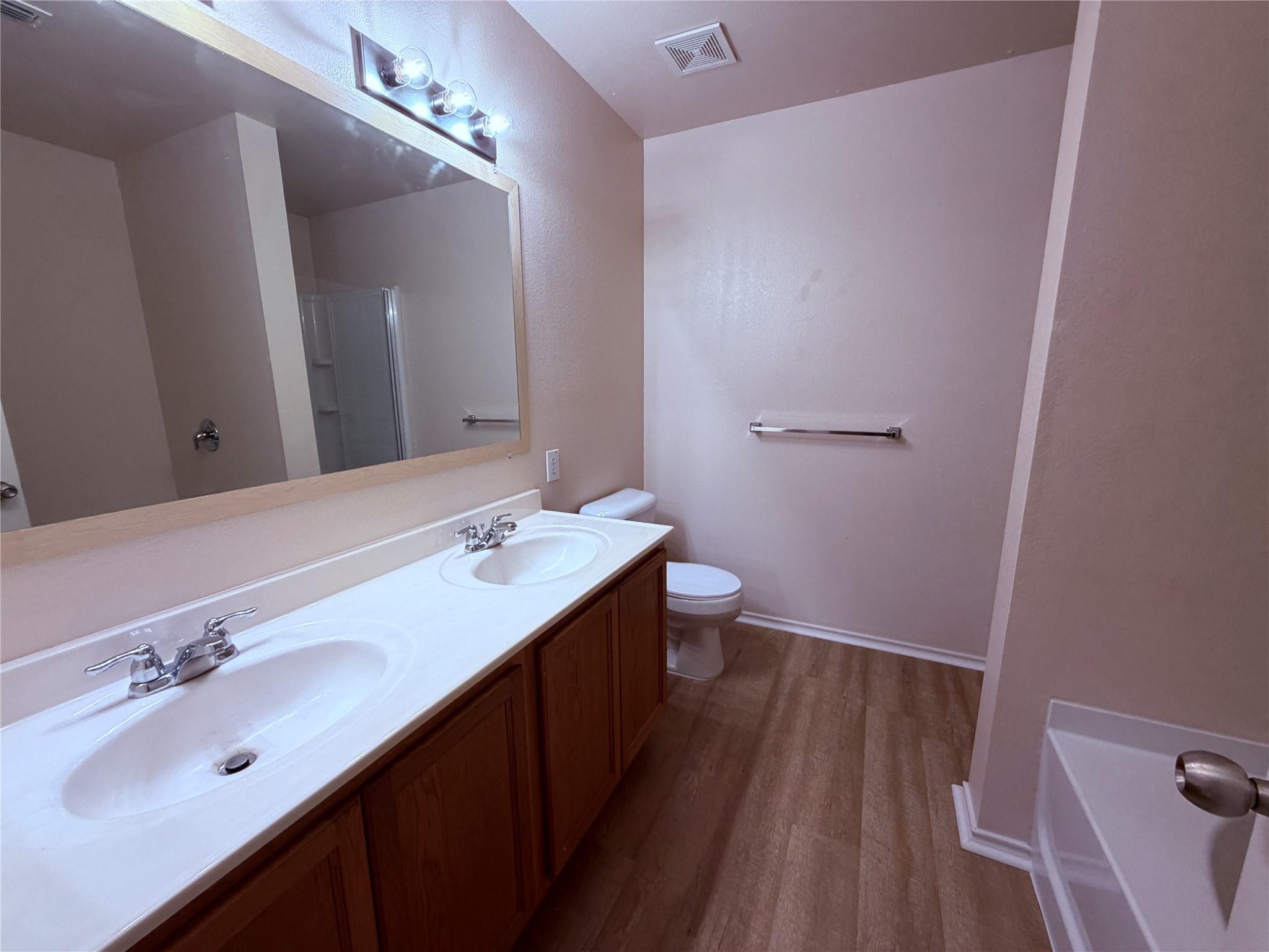 property viewer photo 8