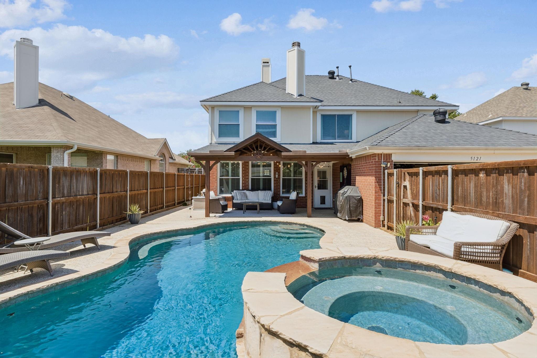 main property photo 29