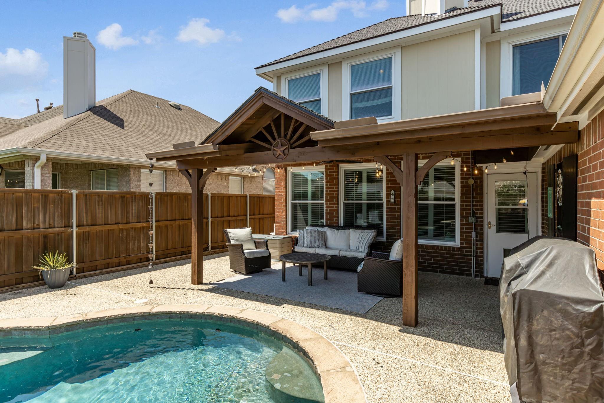 main property photo 31