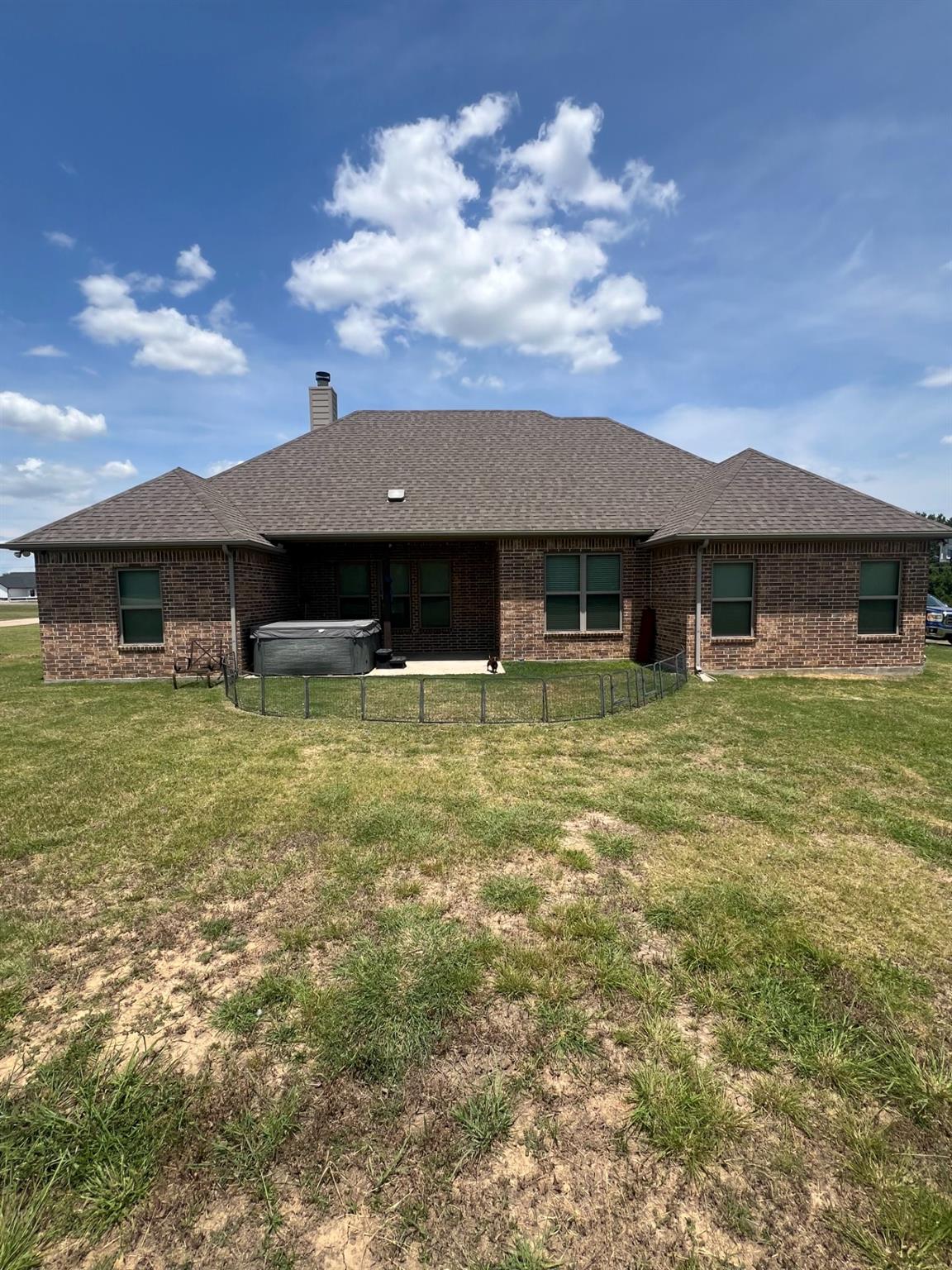 main property photo 3