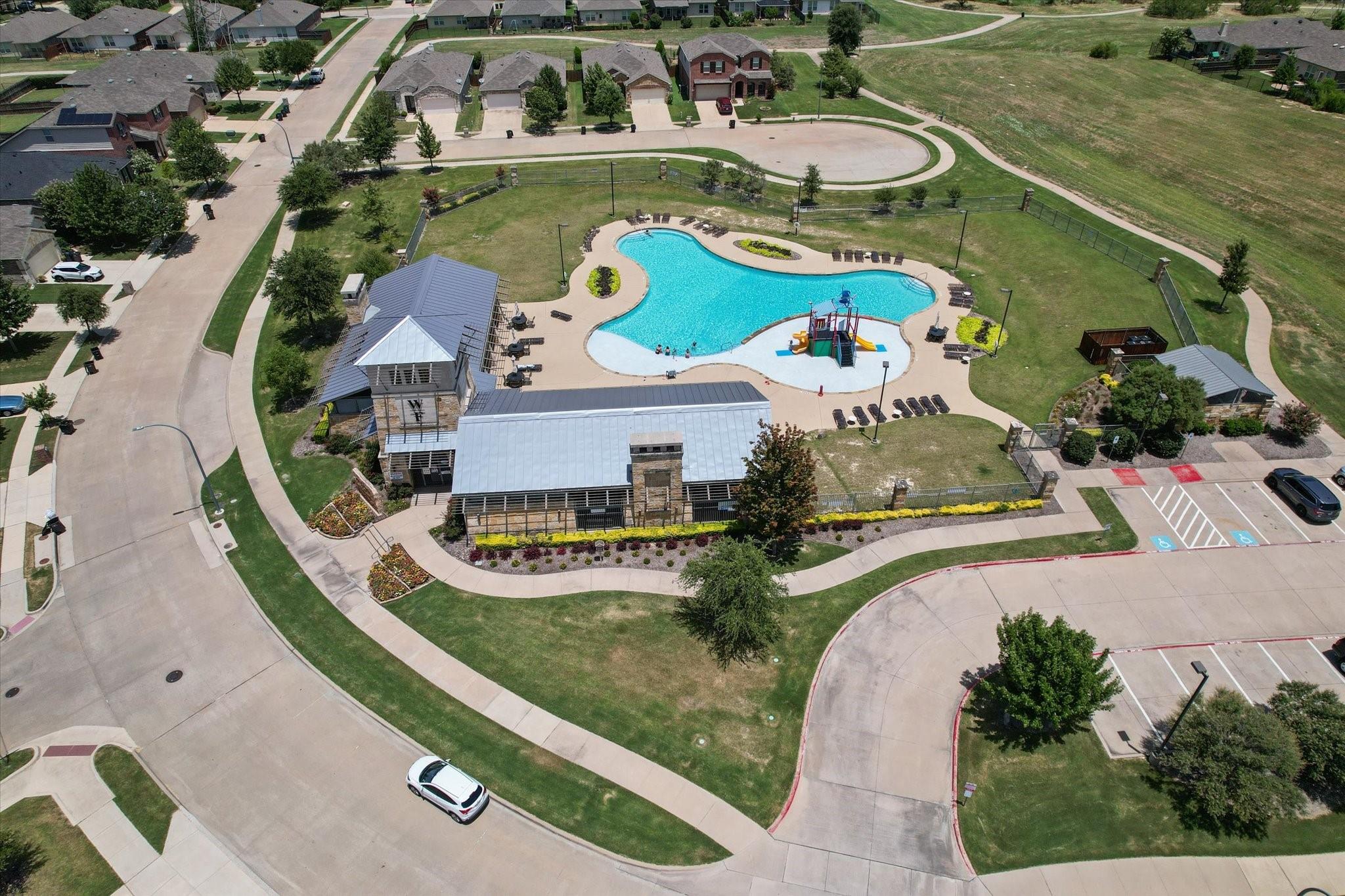 main property photo 29