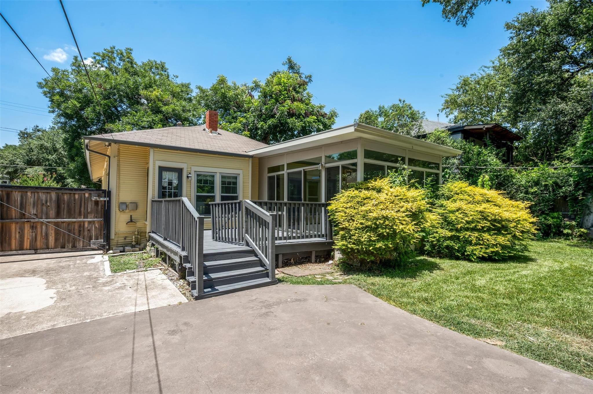main property photo 25
