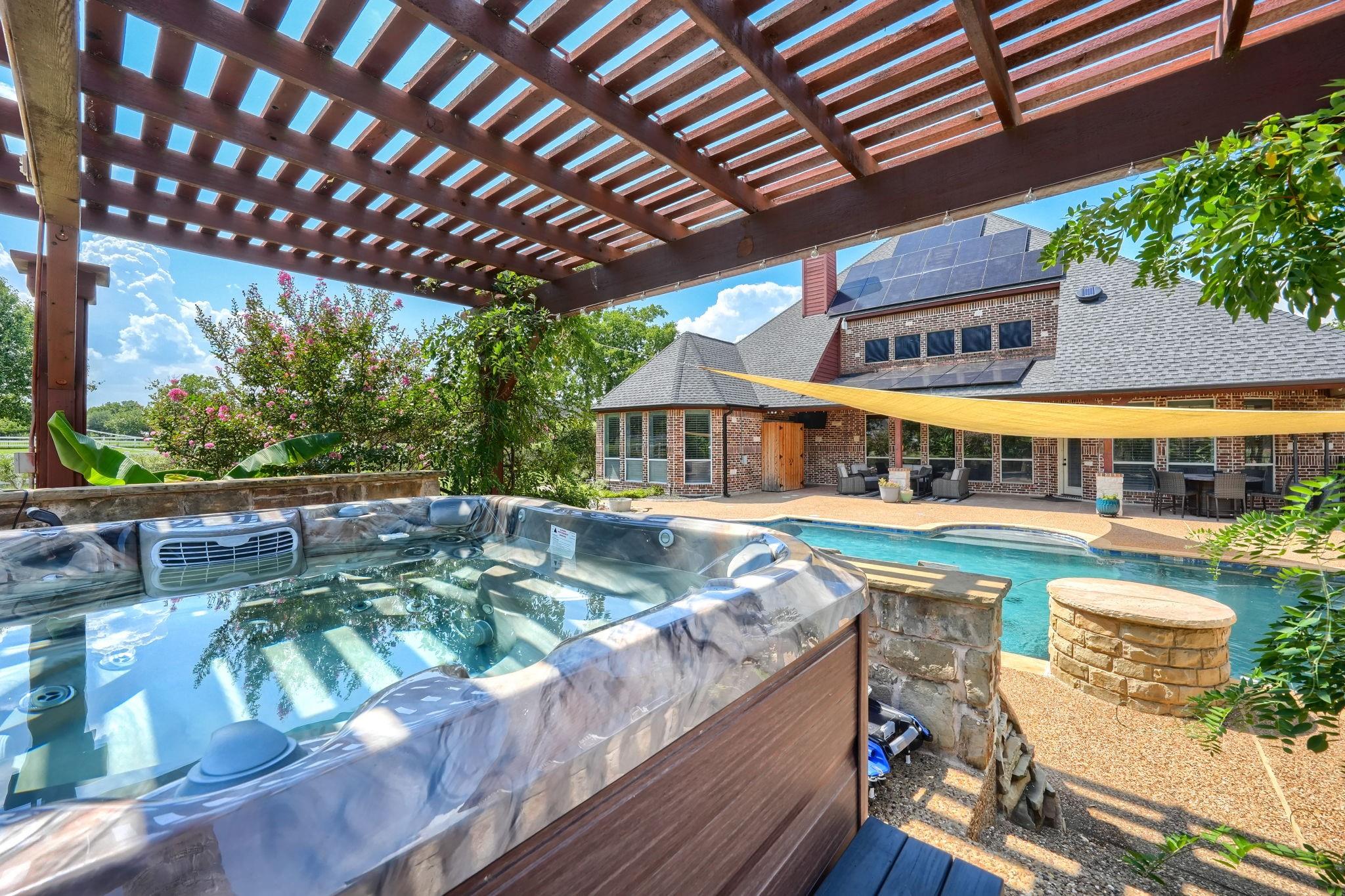 main property photo 31