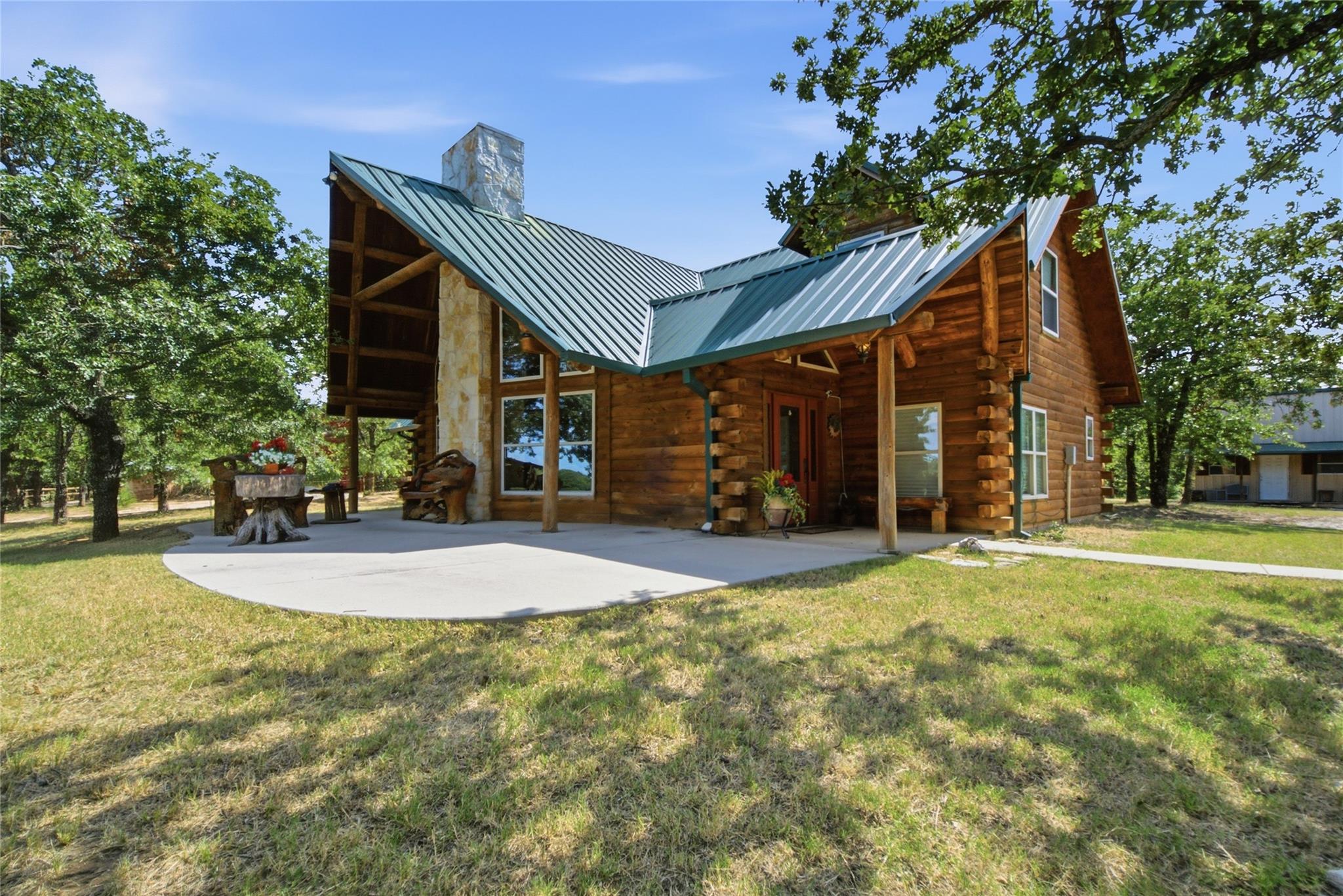 main property photo 14