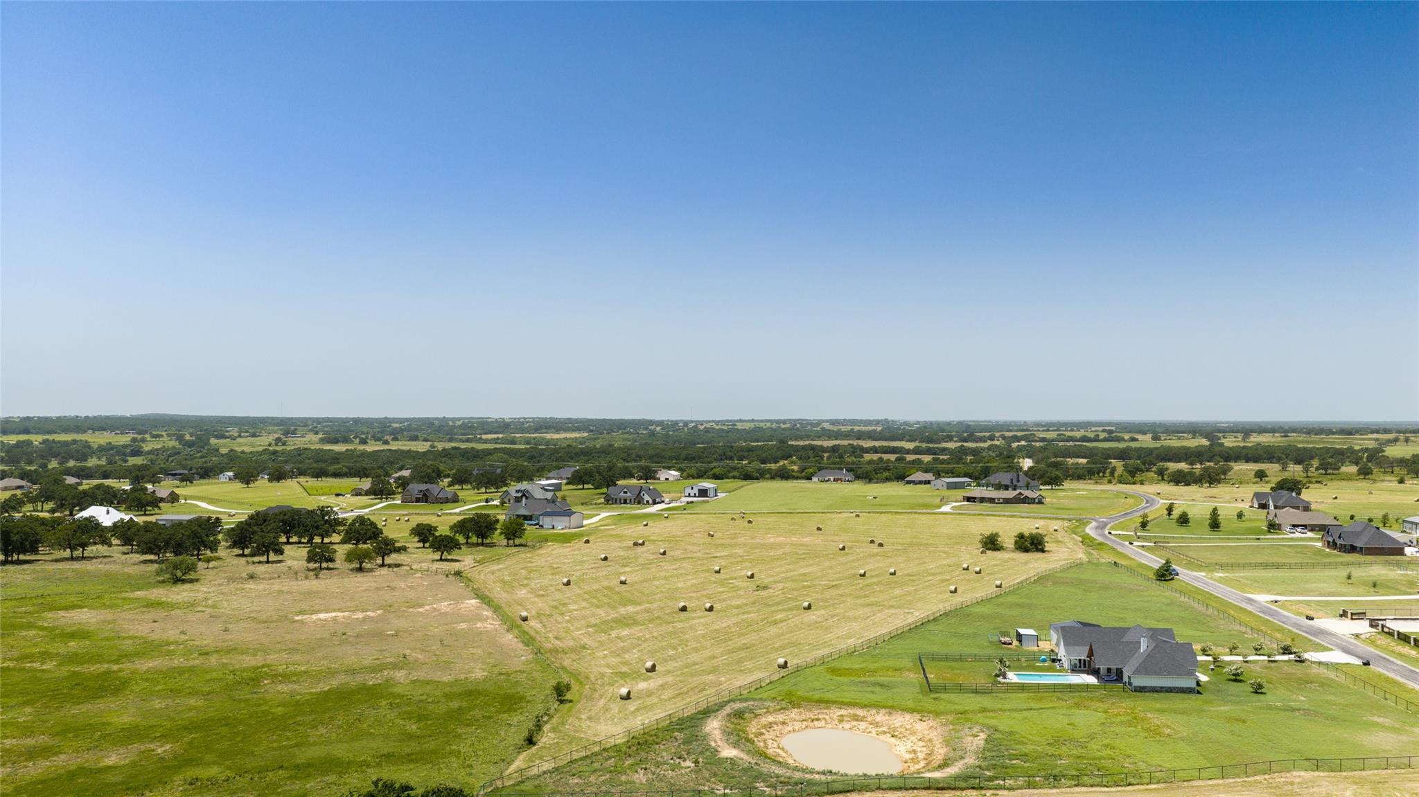 main property photo 10