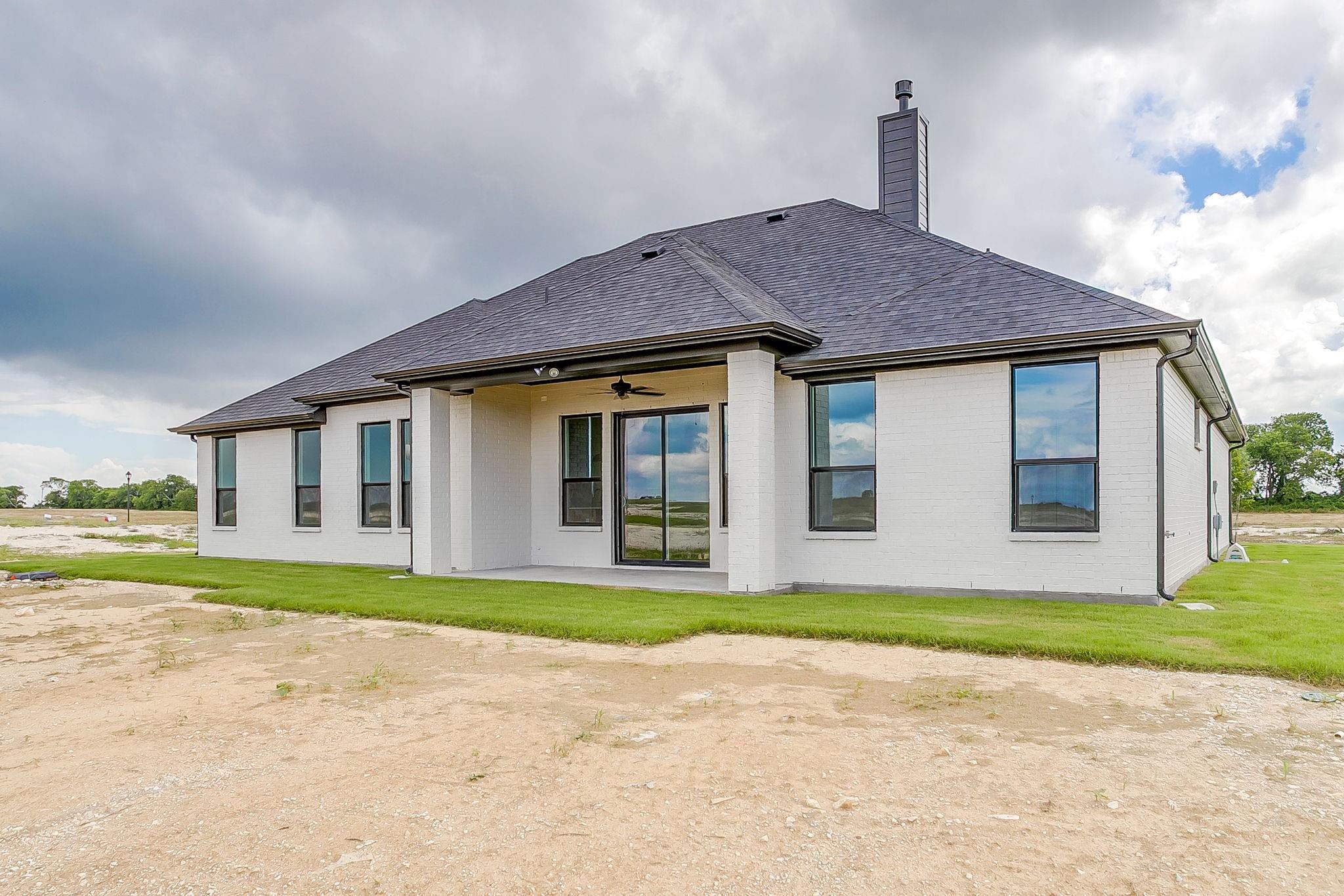 main property photo 38