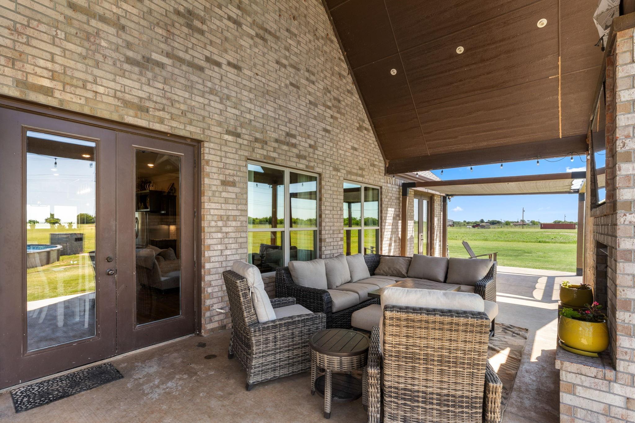 main property photo 29