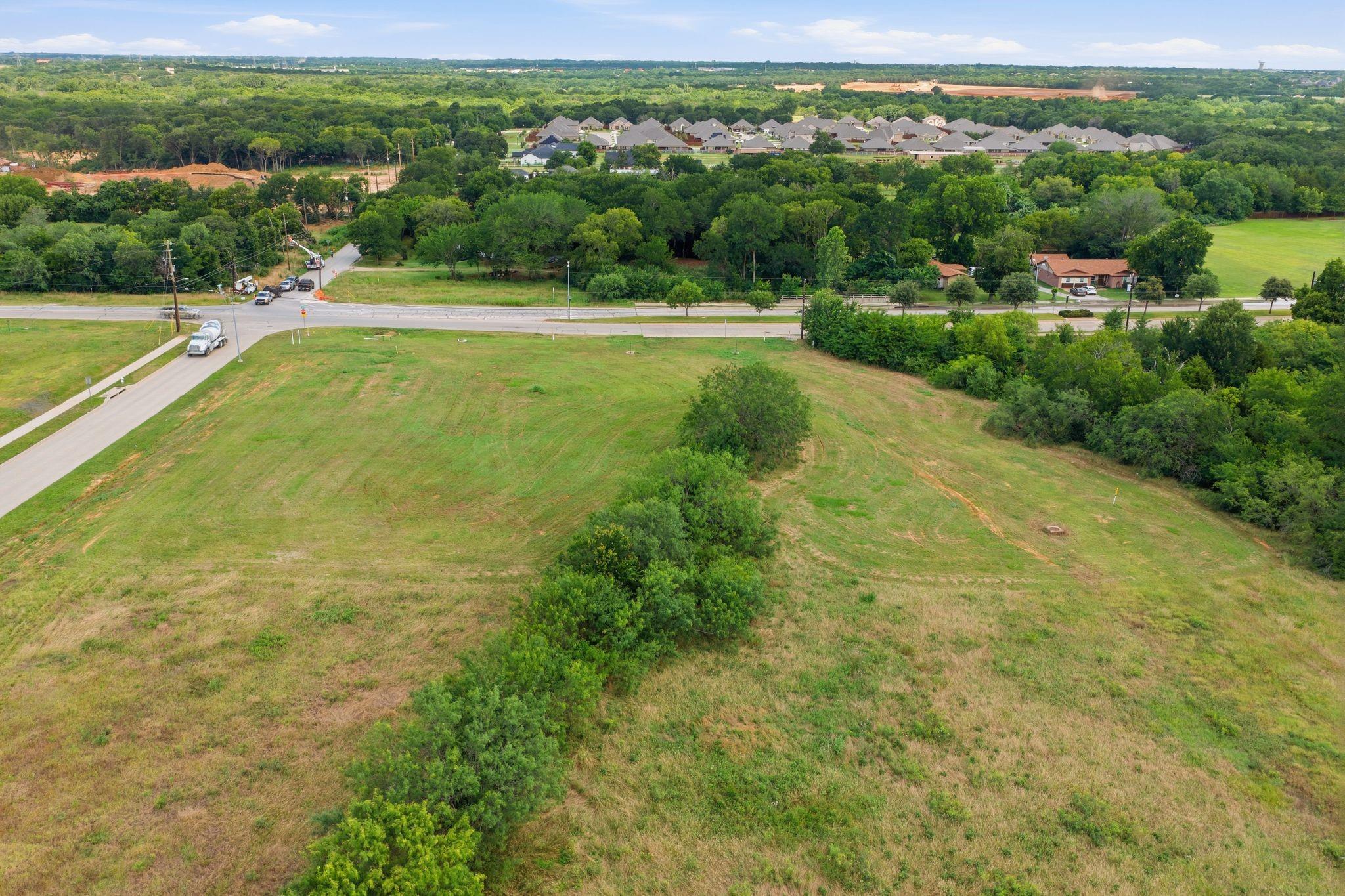 main property photo 7