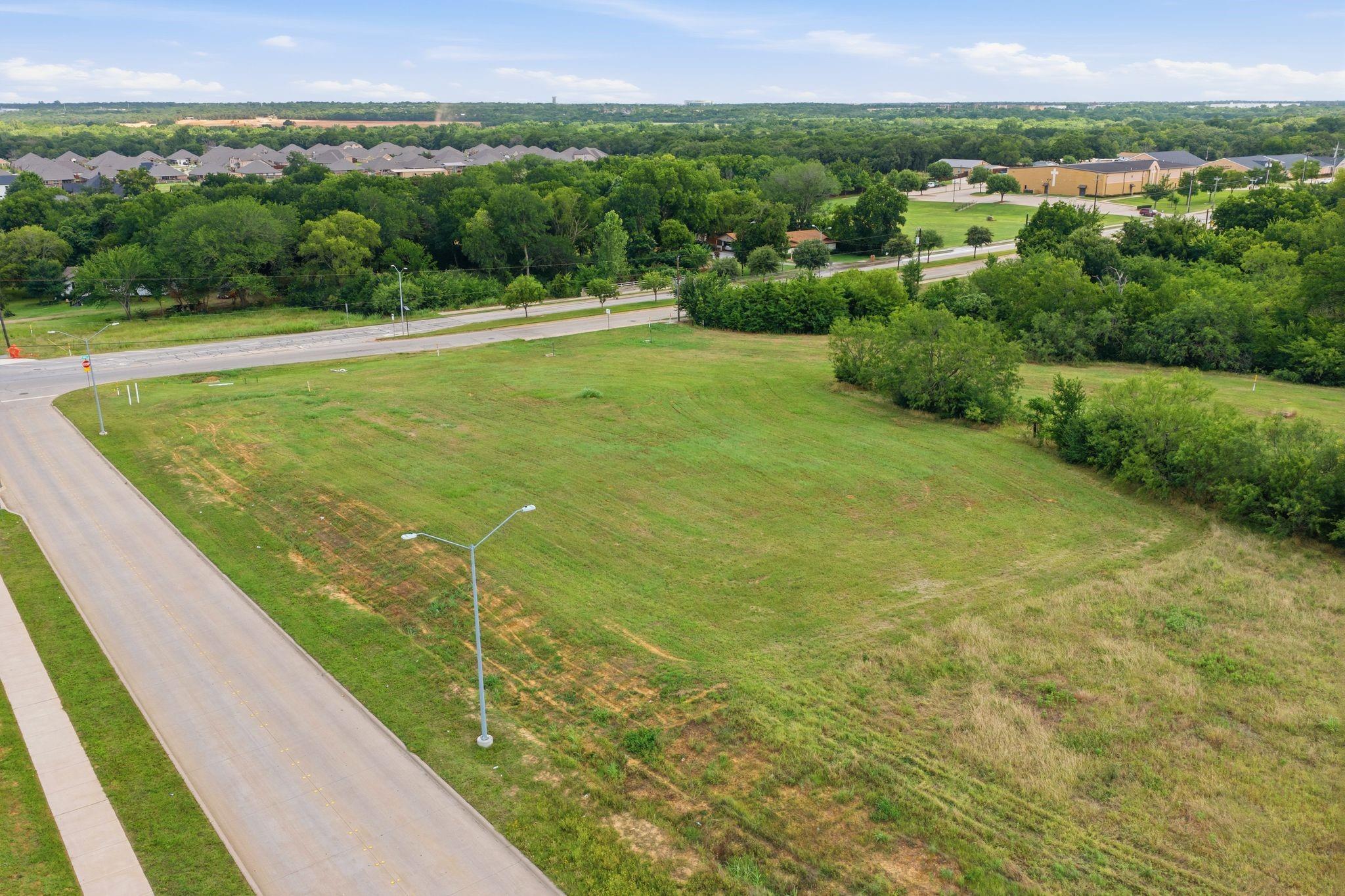 main property photo 8