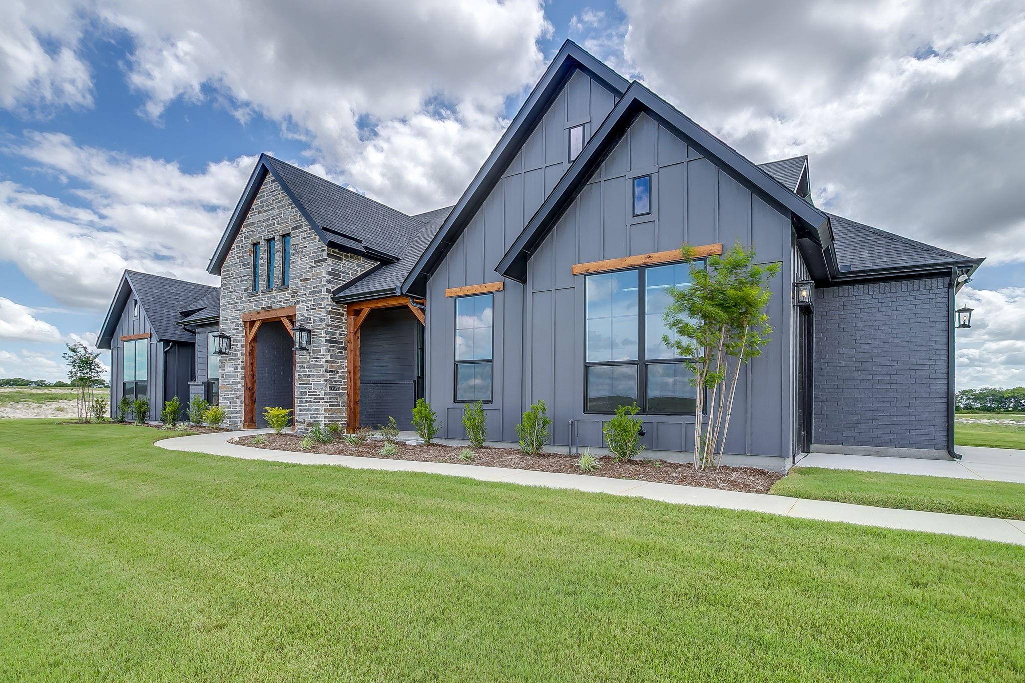 main property photo 0