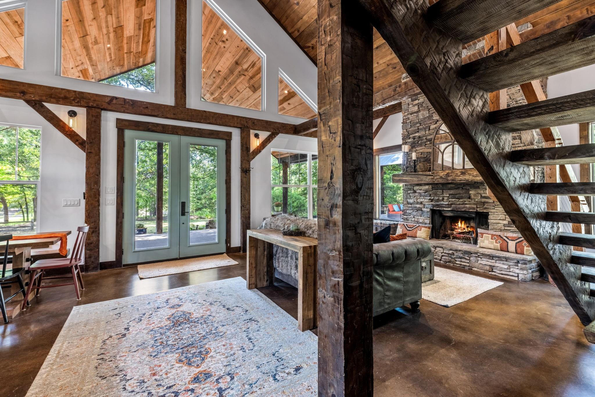 main property photo 16