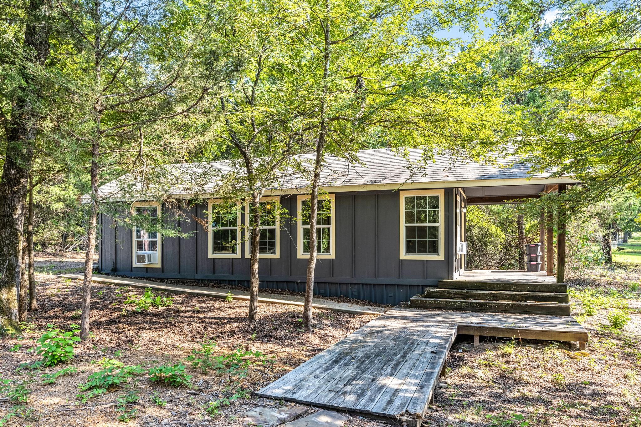 main property photo 32