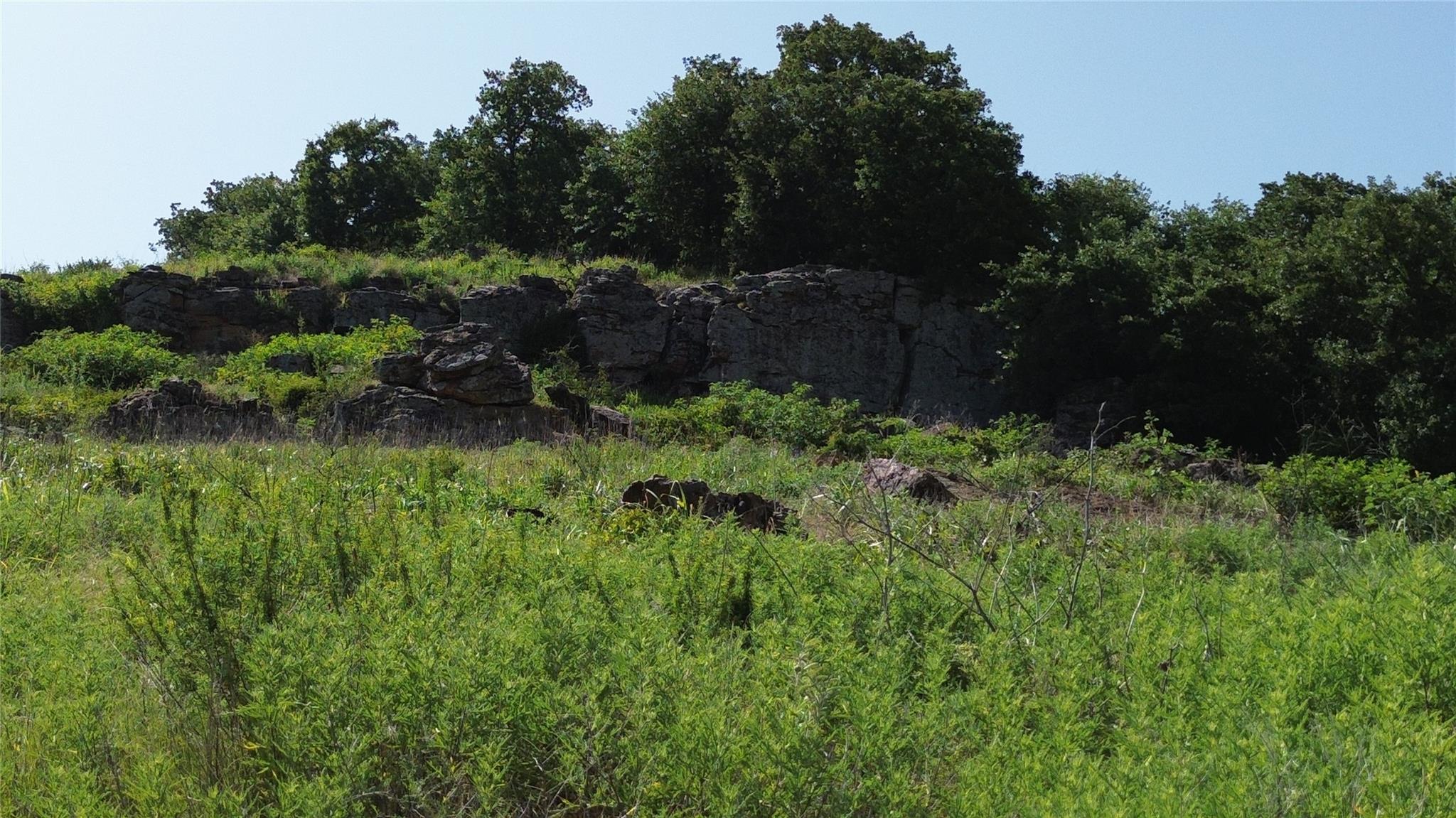 main property photo 25