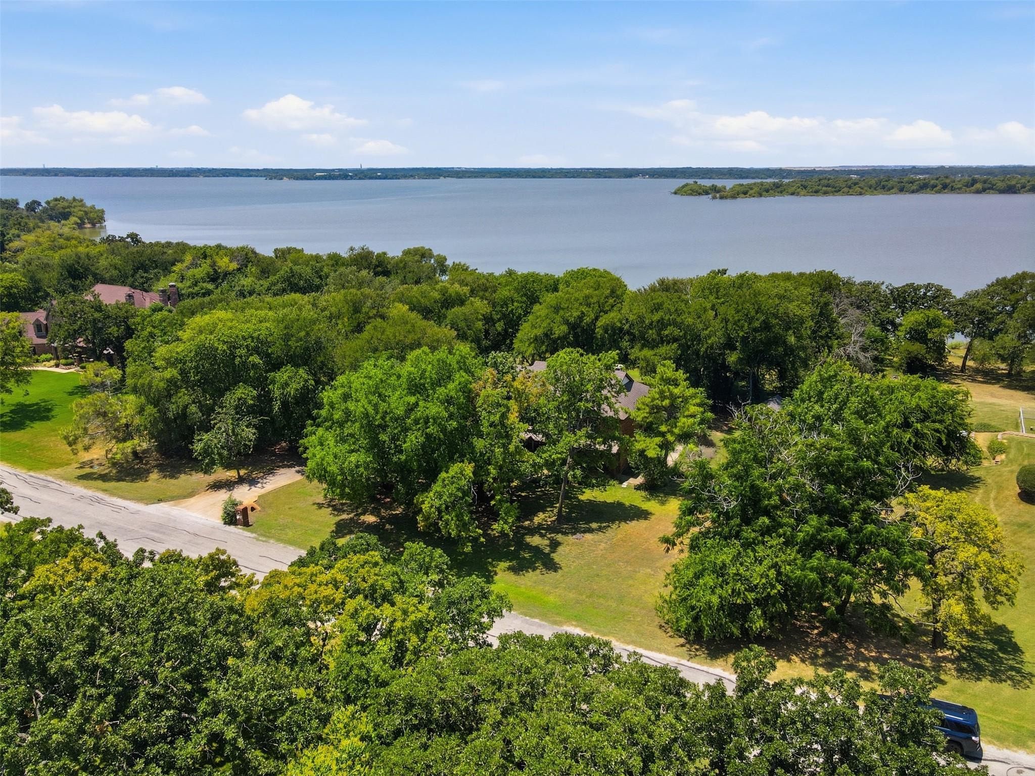 main property photo 20