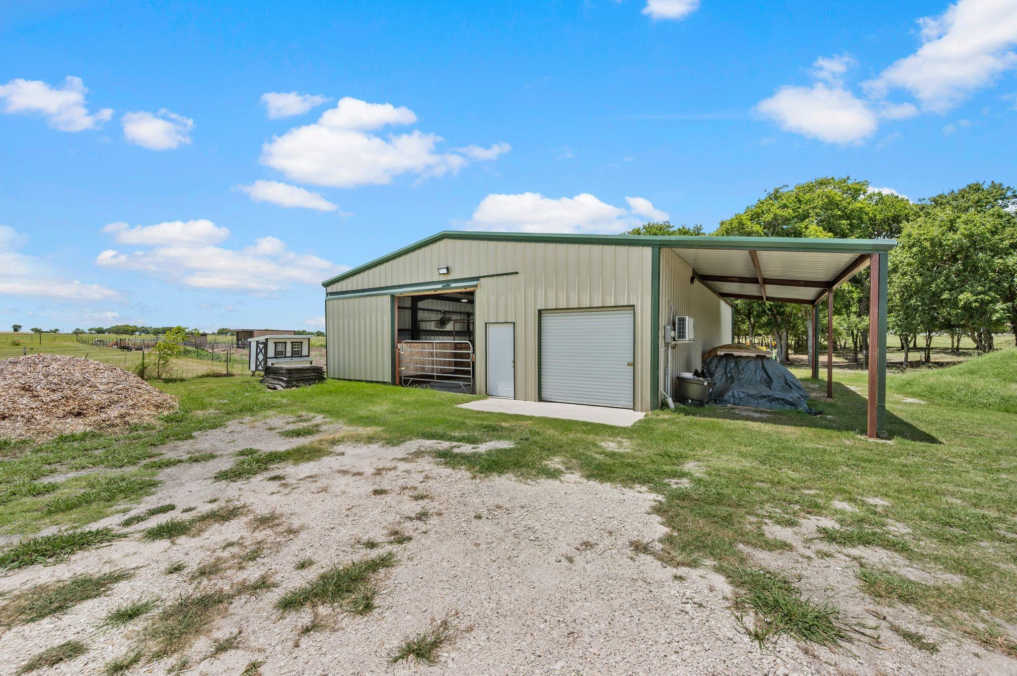 main property photo 30