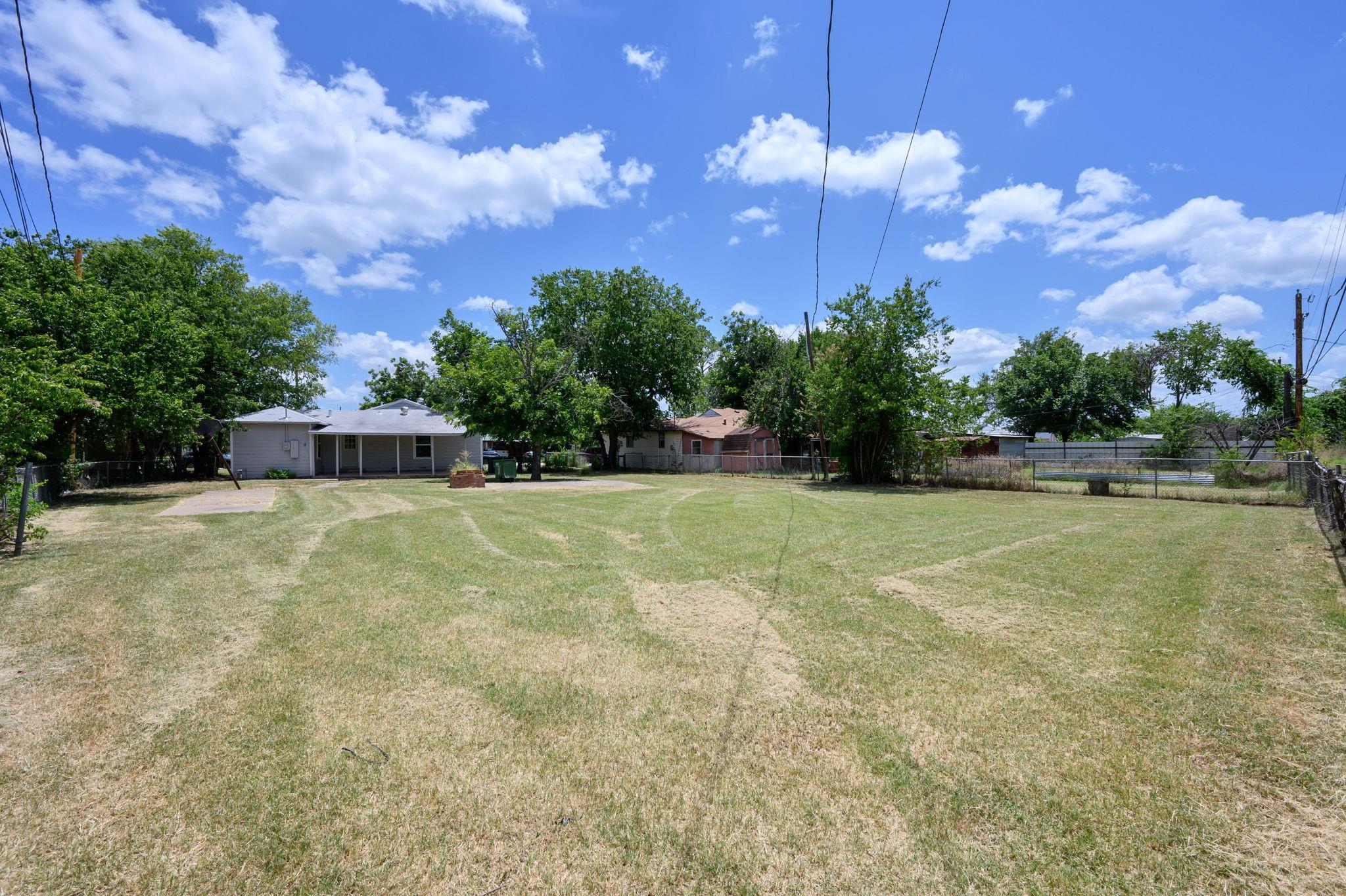 main property photo 15