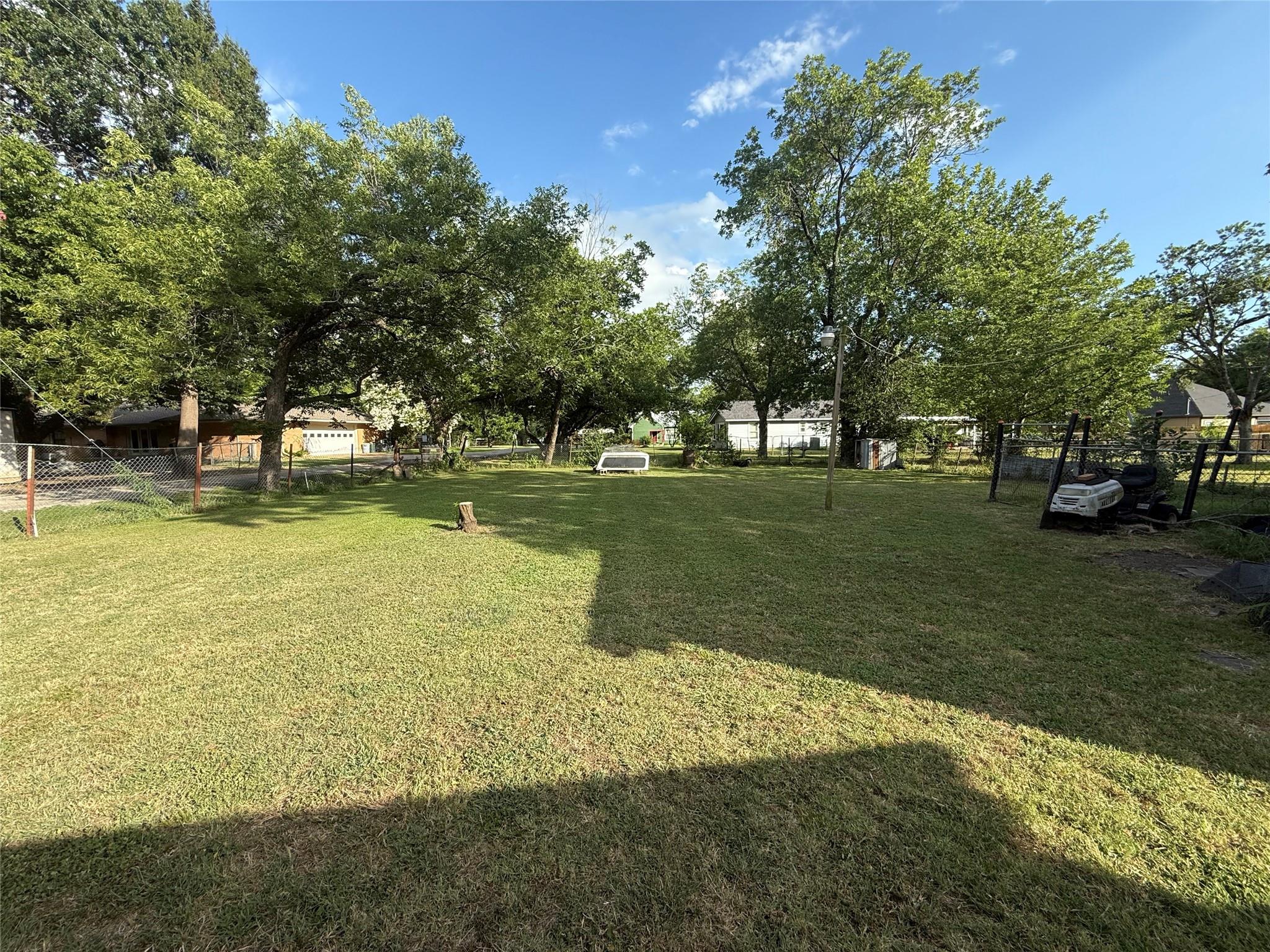 main property photo 21