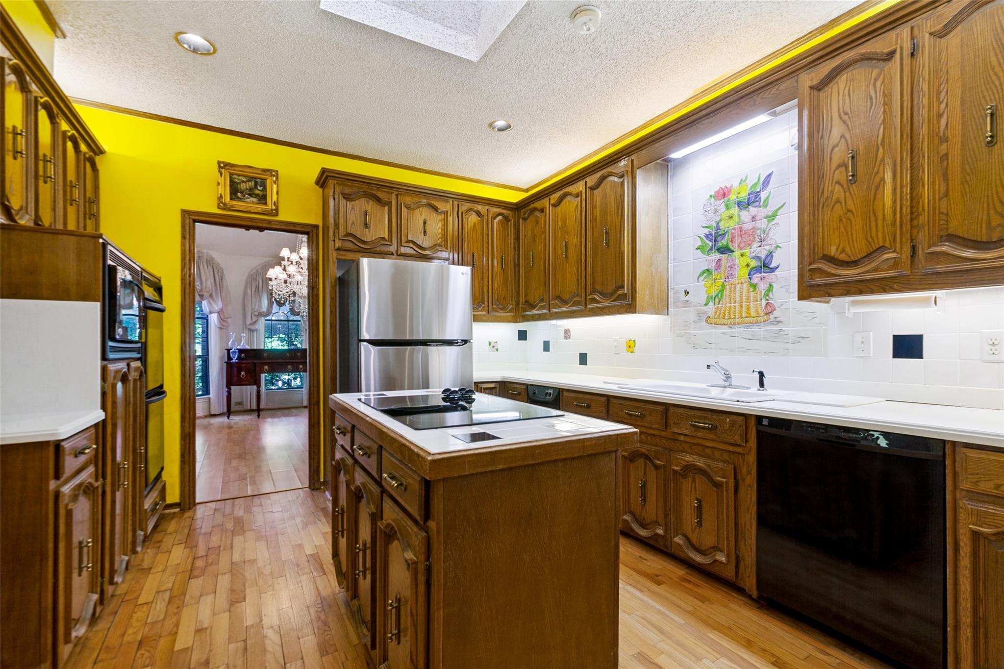 main property photo 6