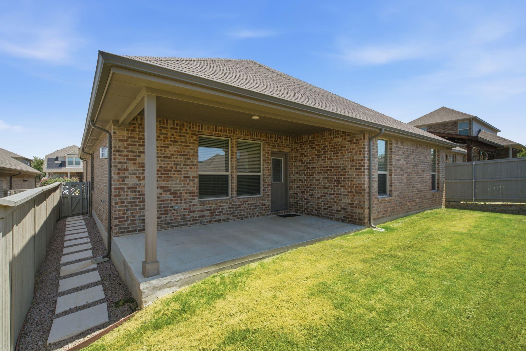 main property photo 19