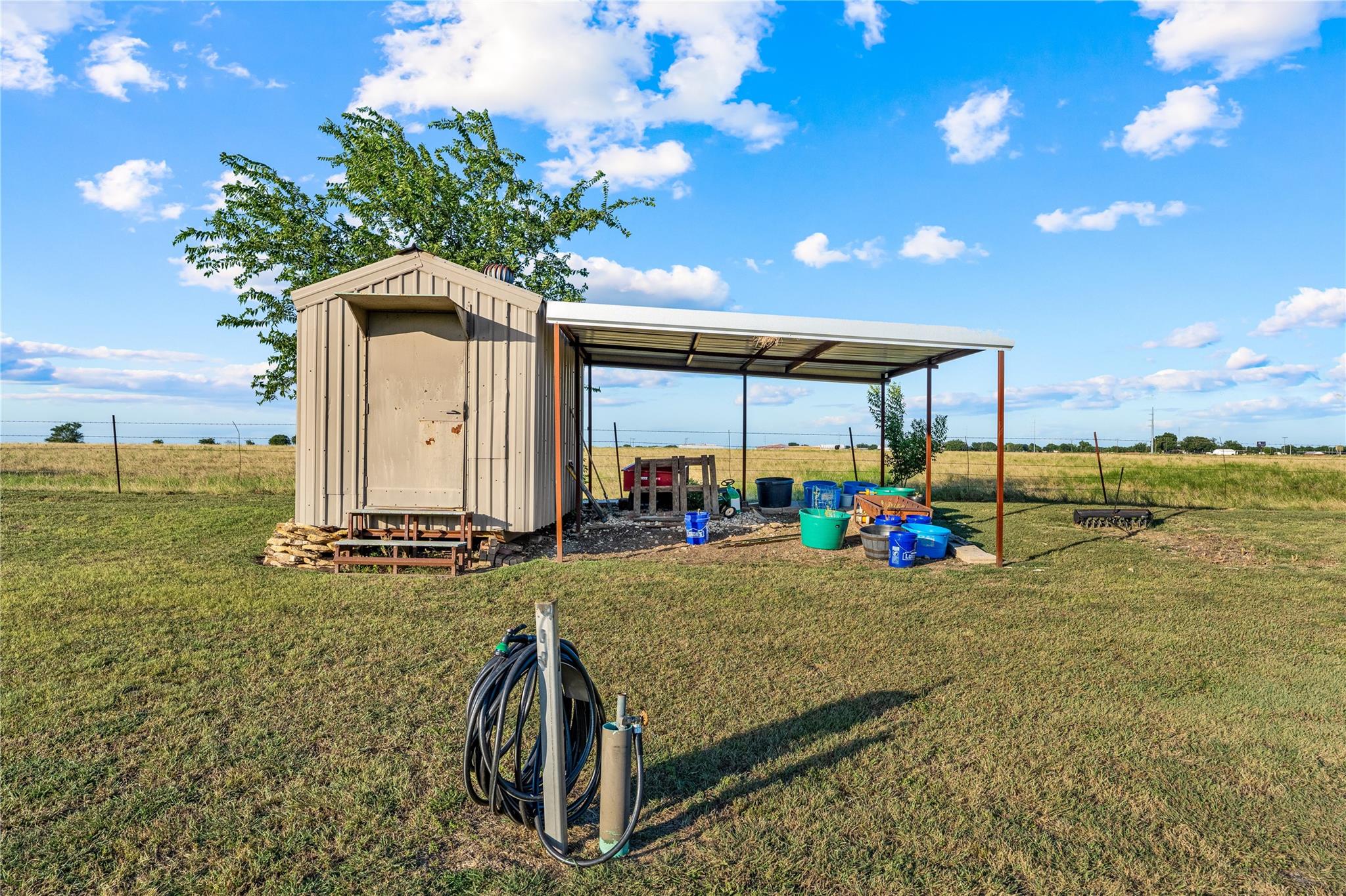 main property photo 27